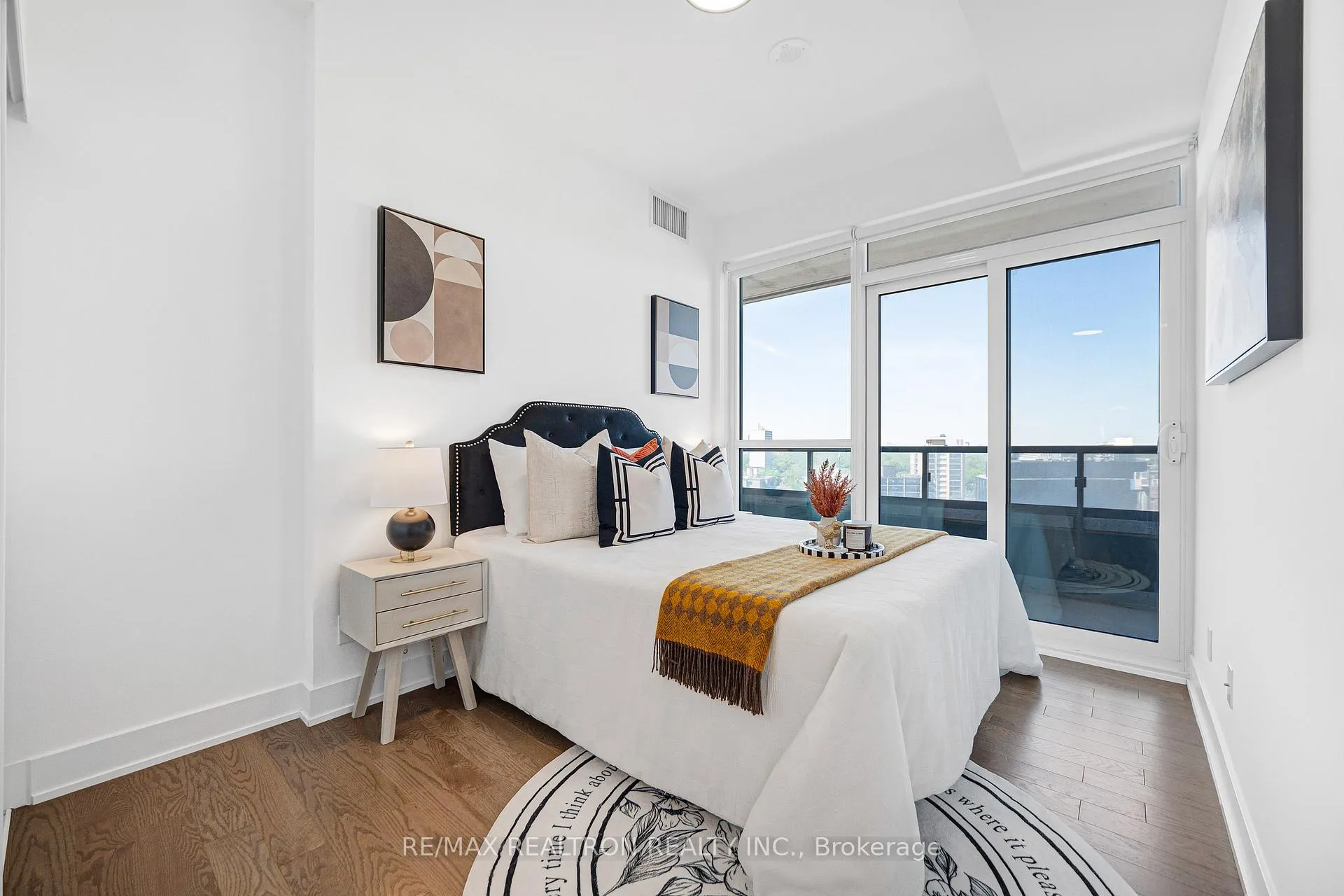 Photo 12 of Unit 1309, 181 Bedford Road, Toronto, The Annex — HOMEH