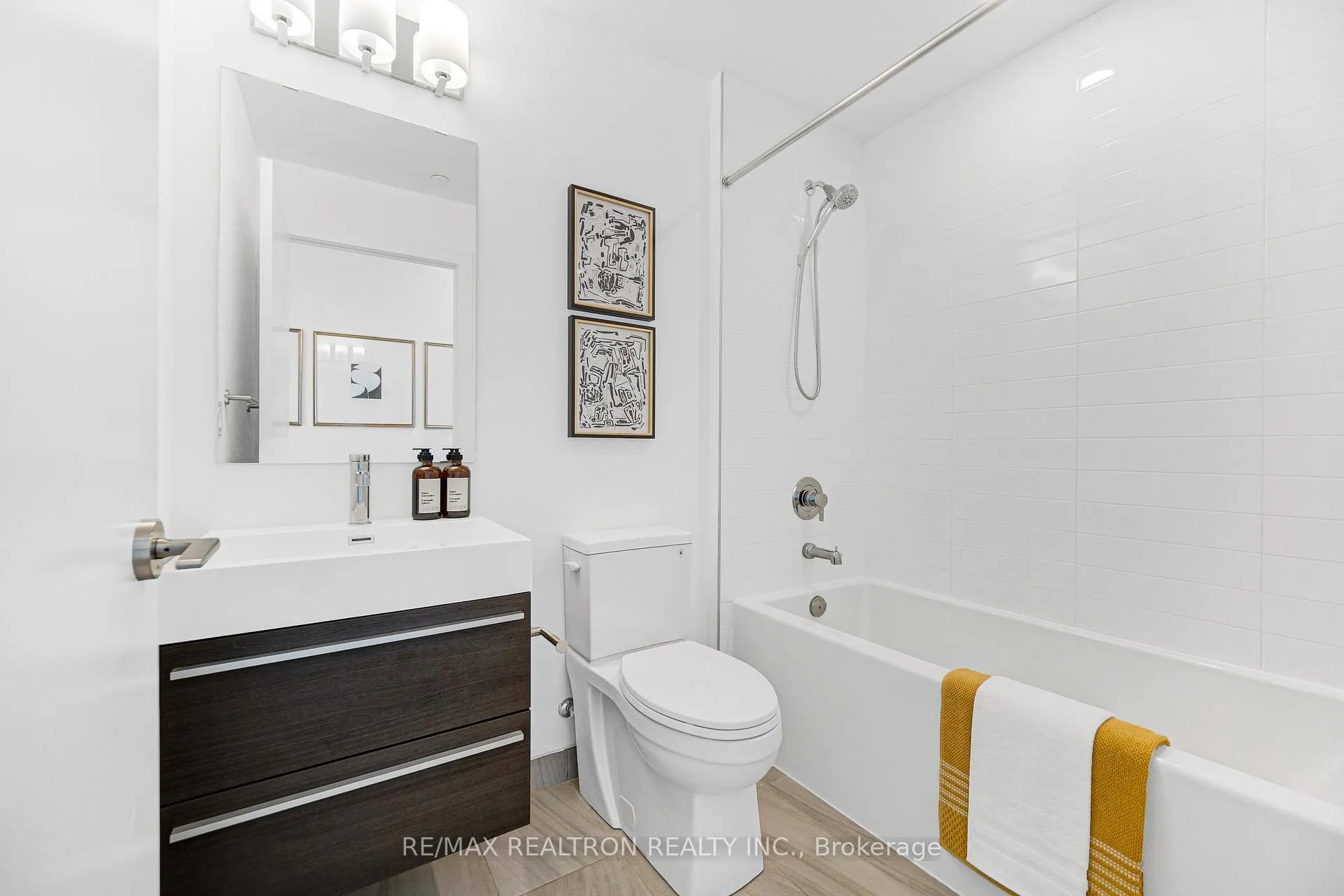 Photo 17 of Unit 1309, 181 Bedford Road, Toronto, The Annex — HOMEH