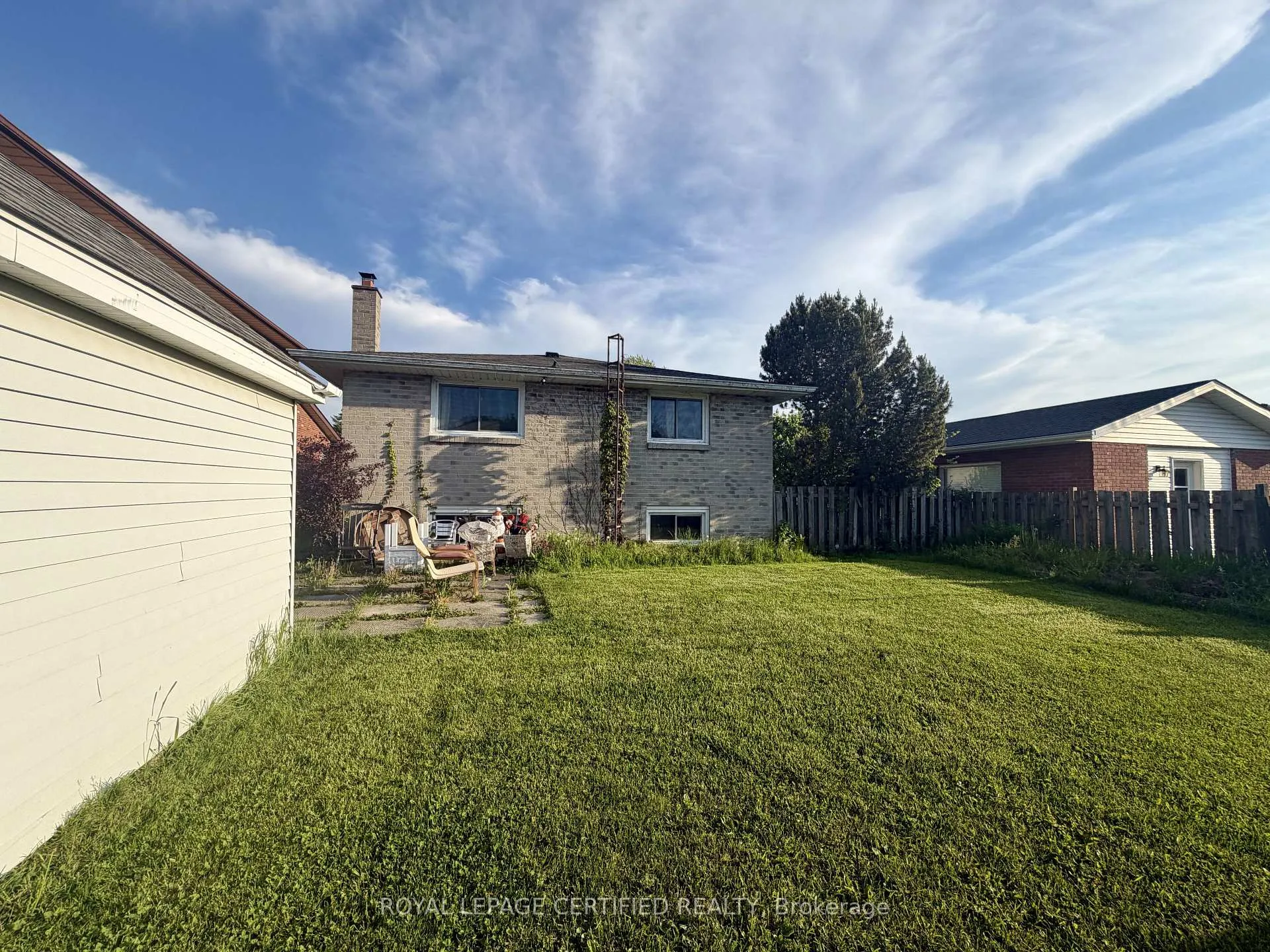 Photo 12 of 67 Mcdonagh Crescent, Thorold, Confederation Heights — HOMEH
