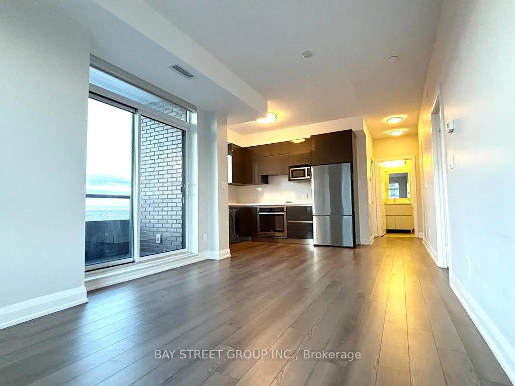Photo 7 of Unit 2010, 15 Water Walk Drive, Markham, Unionville — HOMEH
