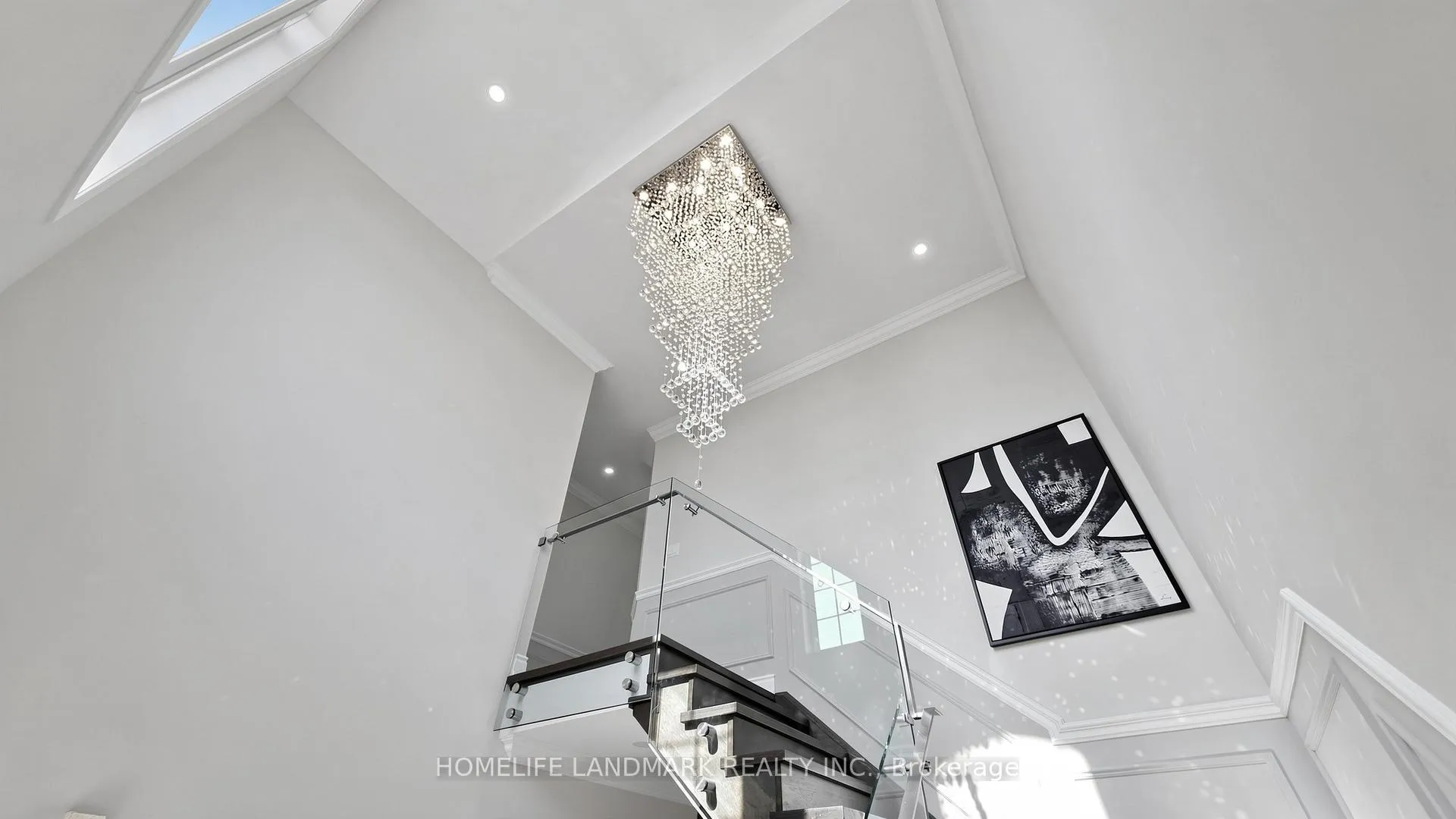 Photo 6 of 25 Cannes Avenue, Vaughan, Vellore Village — HOMEH