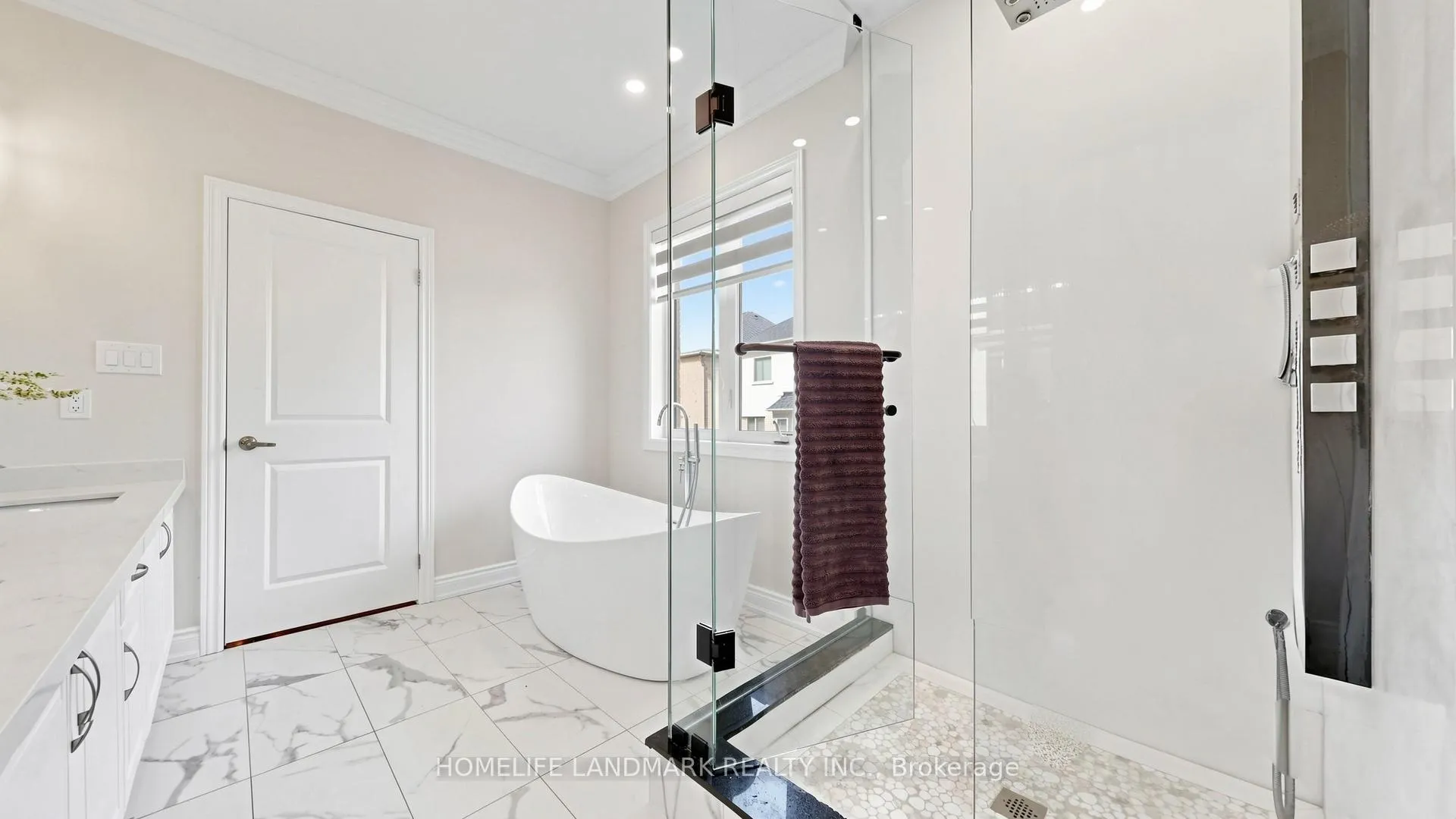 Photo 26 of 25 Cannes Avenue, Vaughan, Vellore Village — HOMEH