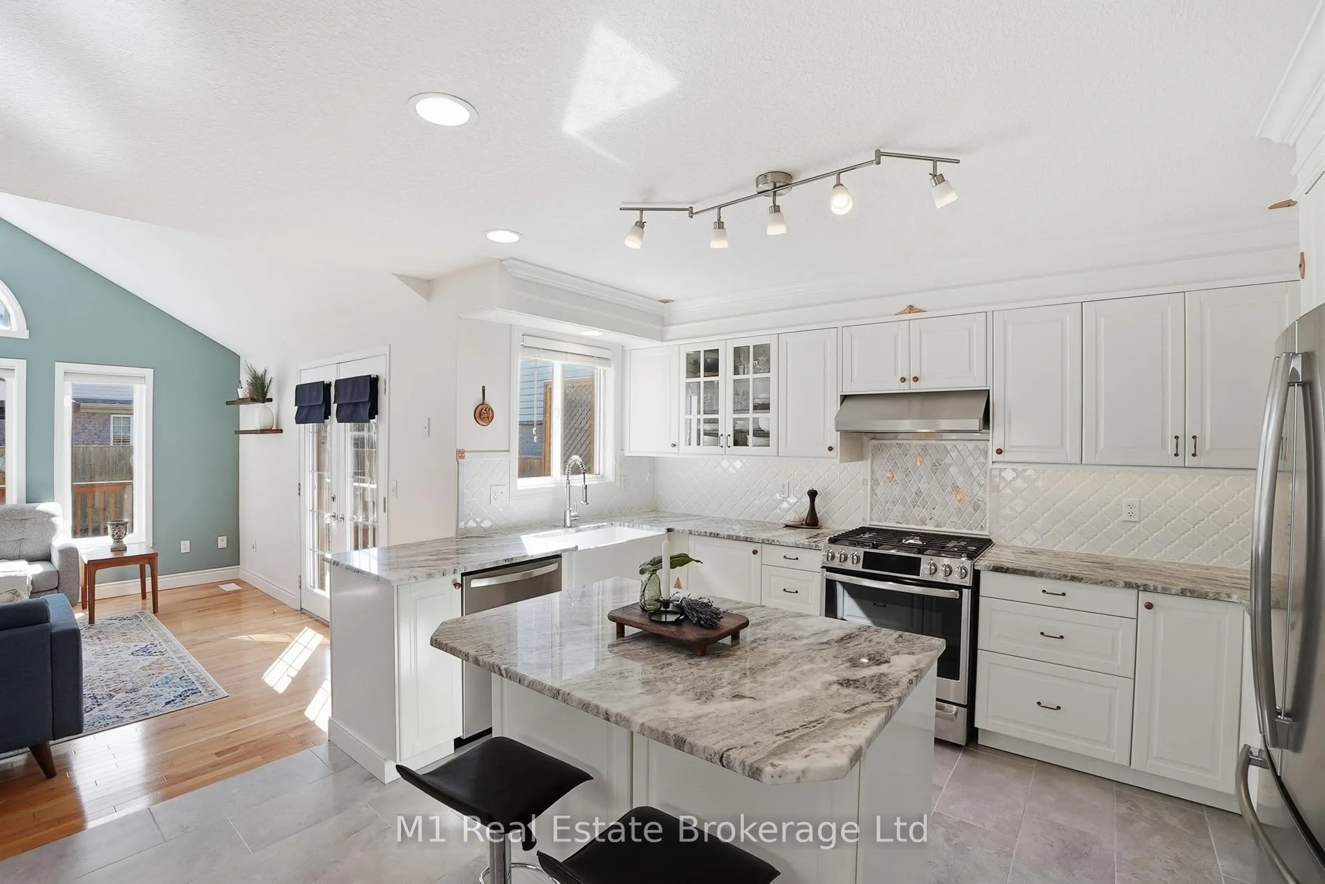 Photo 8 of 89 Mcarthur Drive, Guelph, Pineridge/Westminster Woods — HOMEH