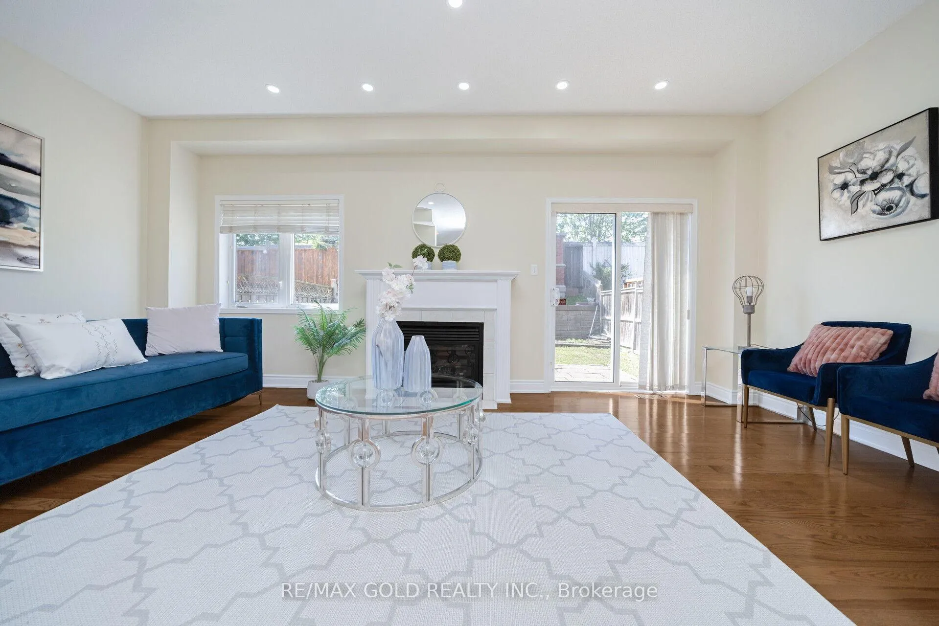 Photo 12 of 30 Grover Road, Brampton, Bram West — HOMEH