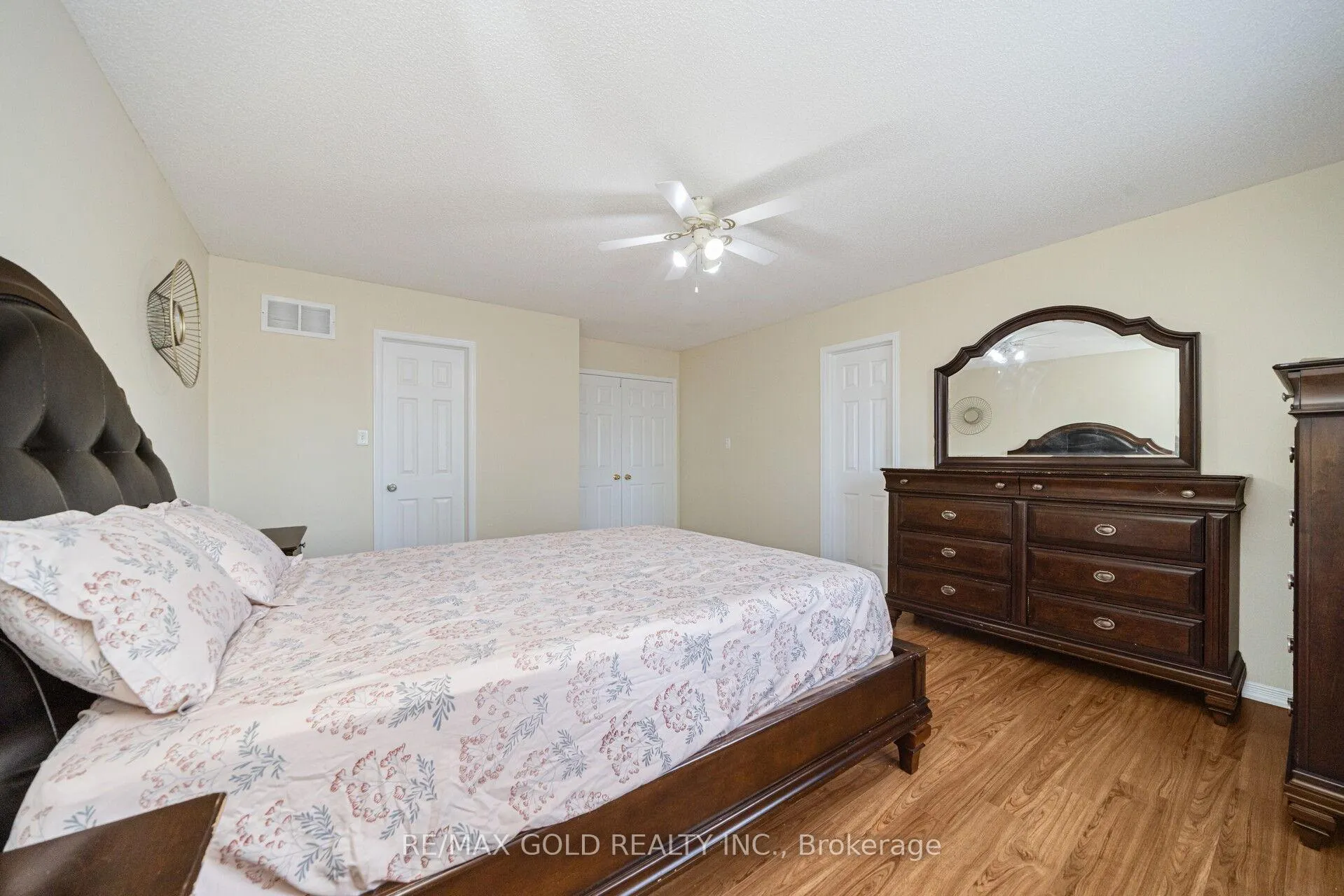 Photo 21 of 30 Grover Road, Brampton, Bram West — HOMEH
