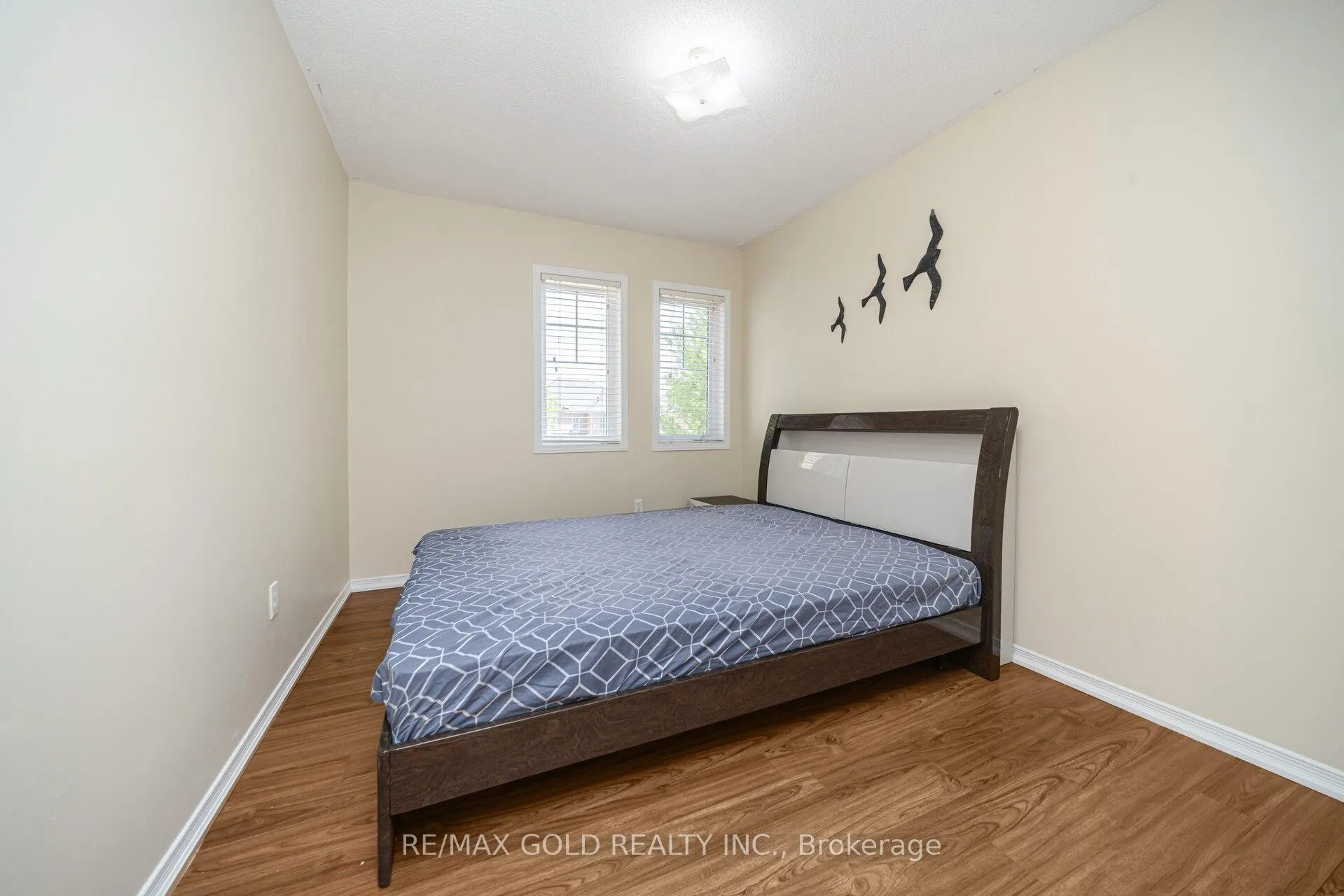 Photo 27 of 30 Grover Road, Brampton, Bram West — HOMEH