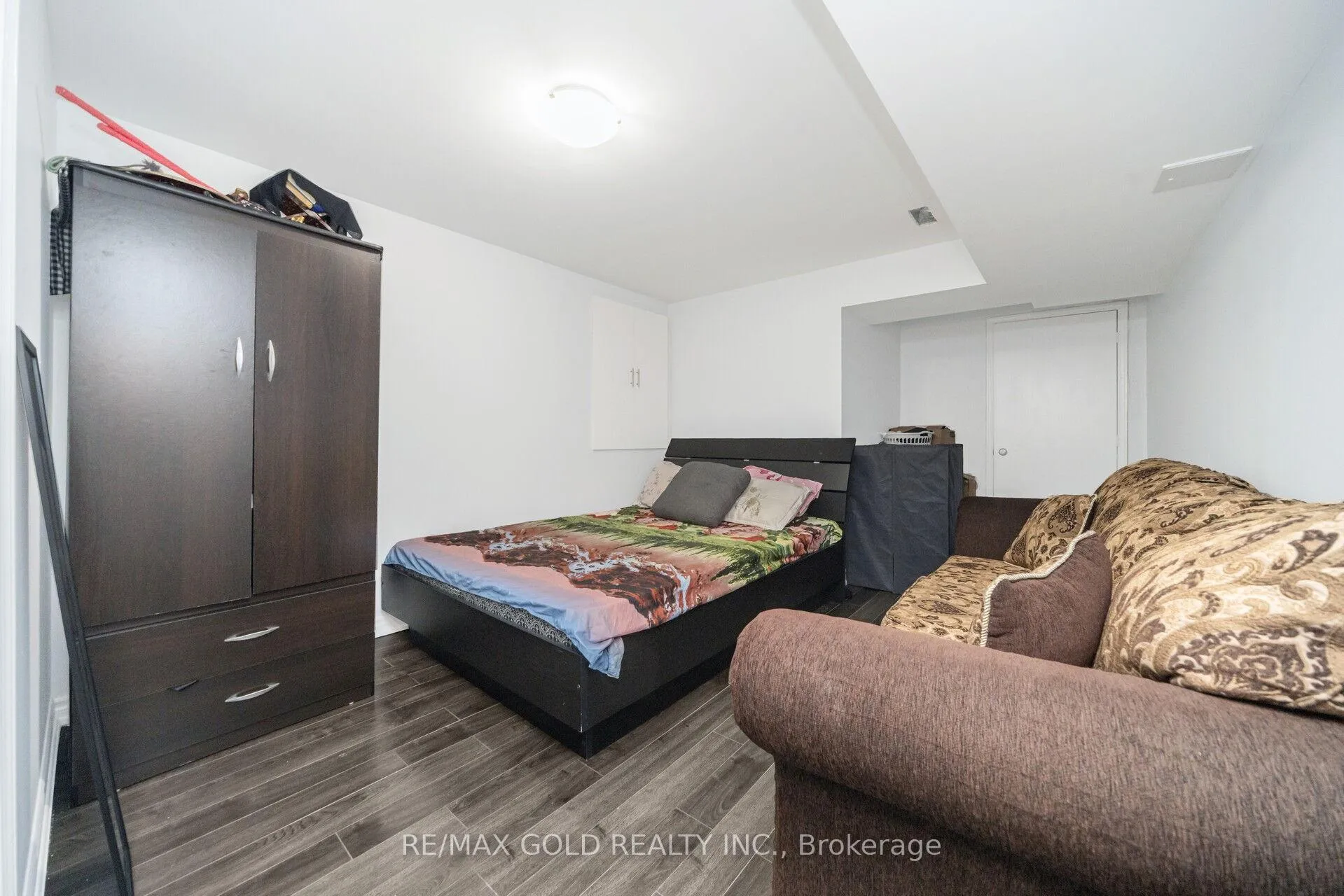 Photo 32 of 30 Grover Road, Brampton, Bram West — HOMEH