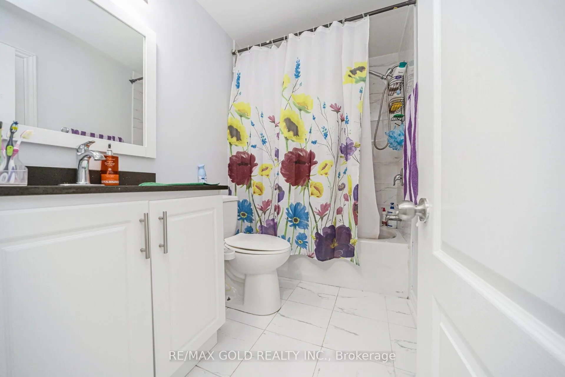 Photo 33 of 30 Grover Road, Brampton, Bram West — HOMEH