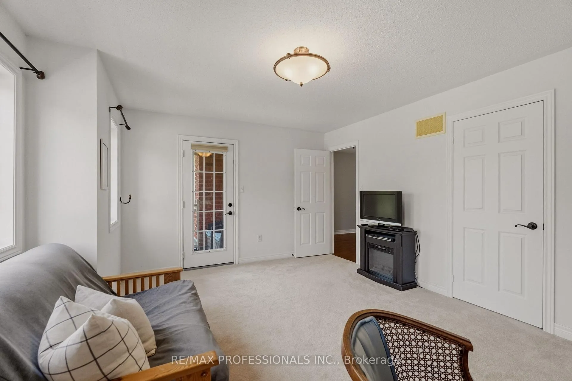 Photo 33 of 73 North Ridge Crescent, Halton Hills, Georgetown — HOMEH