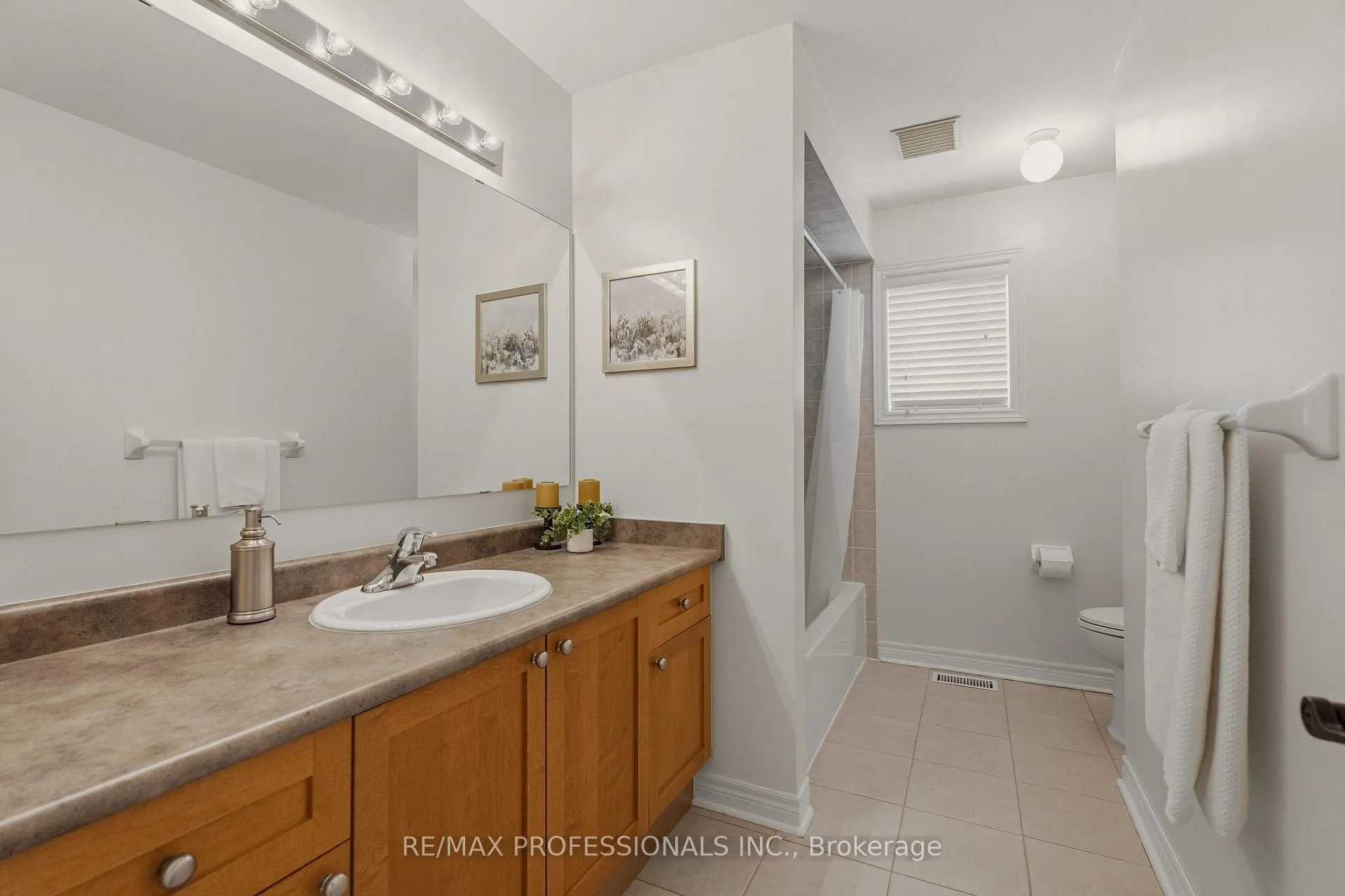 Photo 37 of 73 North Ridge Crescent, Halton Hills, Georgetown — HOMEH