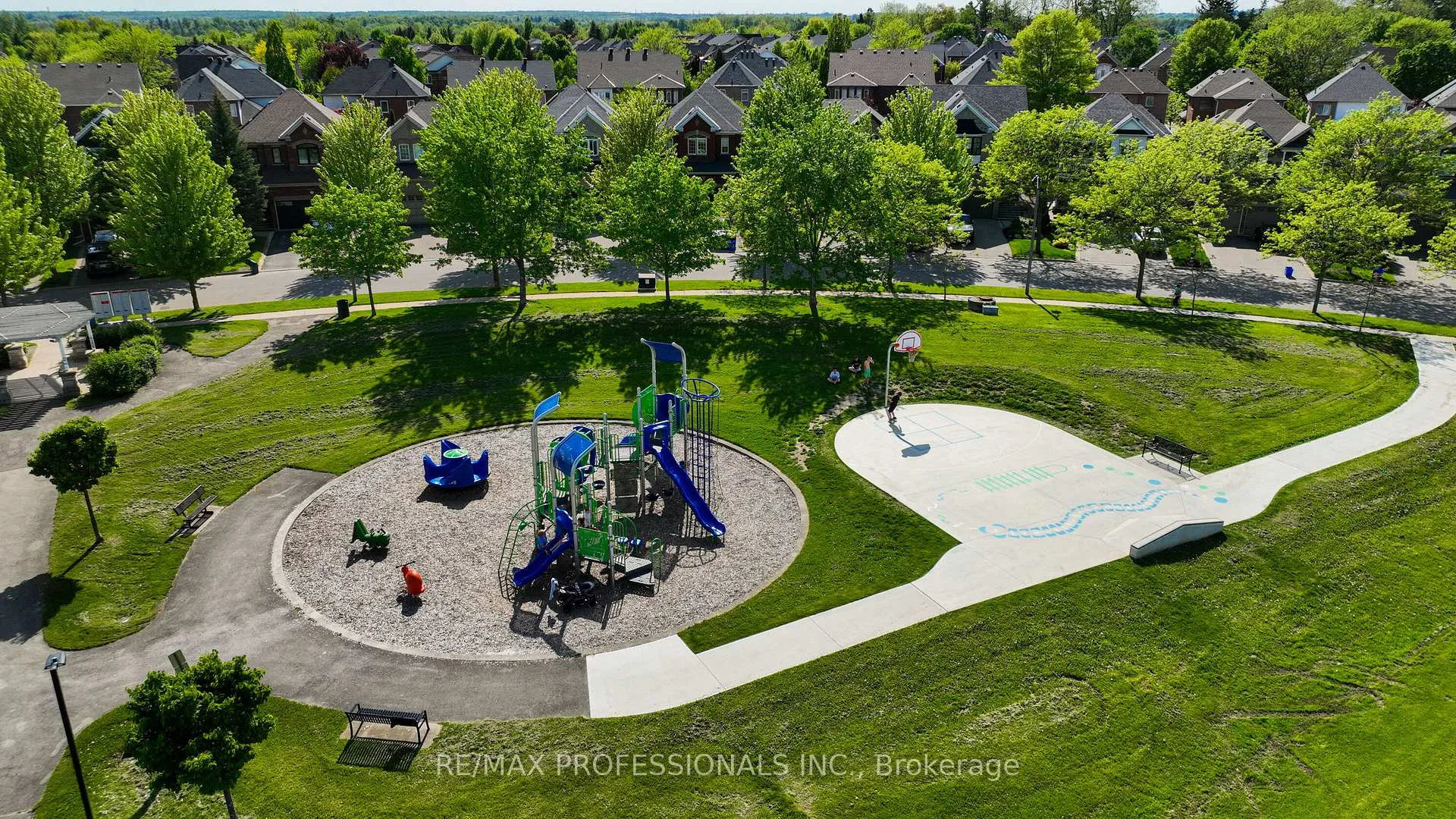 Photo 44 of 73 North Ridge Crescent, Halton Hills, Georgetown — HOMEH