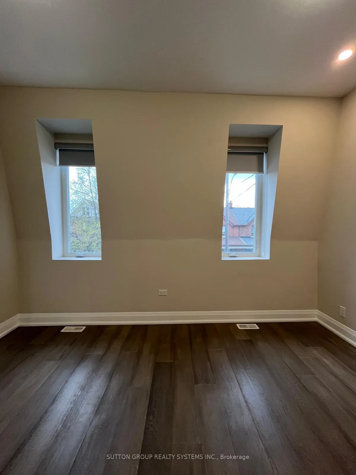 Photo 16 of Unit 2nd FL, 213 Osler Street, Toronto, Weston-Pellam Park — HOMEH