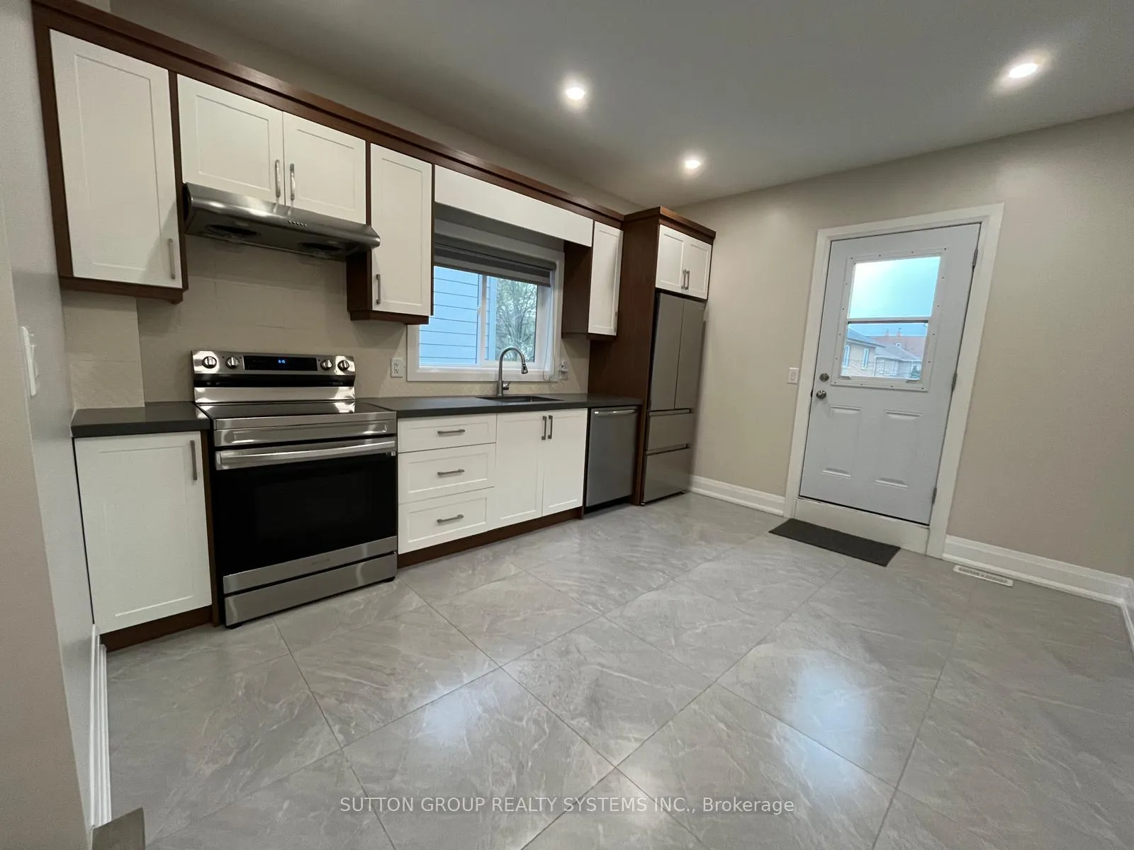 Photo 19 of Unit 2nd FL, 213 Osler Street, Toronto, Weston-Pellam Park — HOMEH