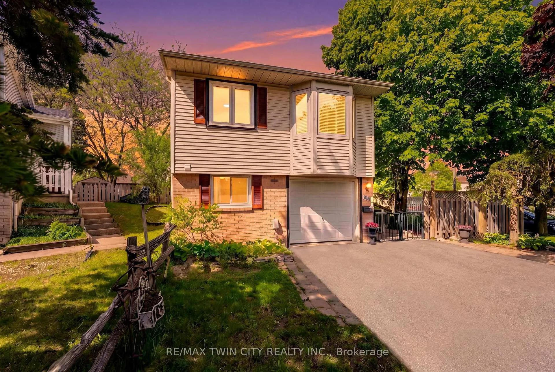 Photo 1 of 171 Herron Place, Waterloo — HOMEH