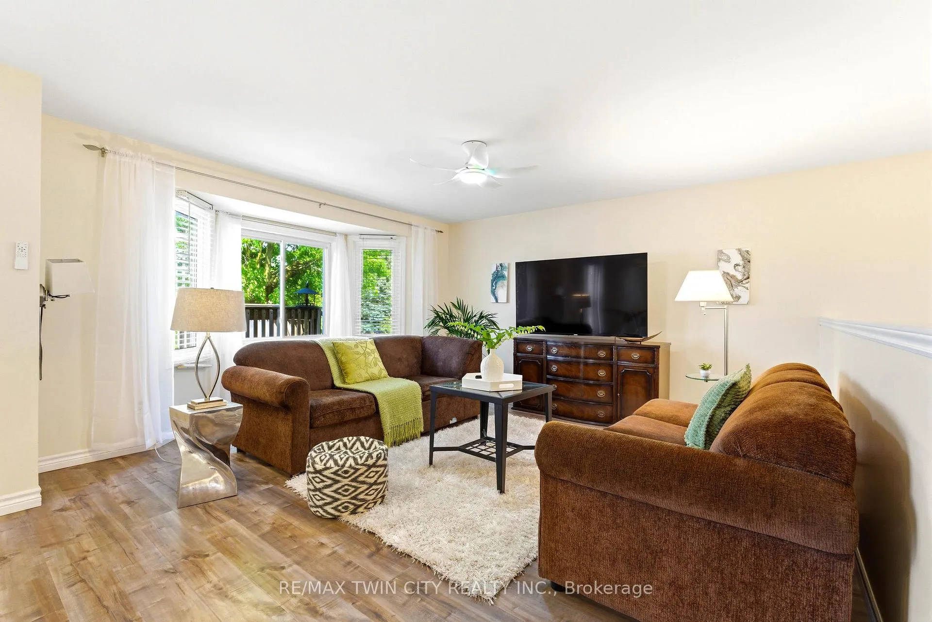 Photo 10 of 171 Herron Place, Waterloo — HOMEH
