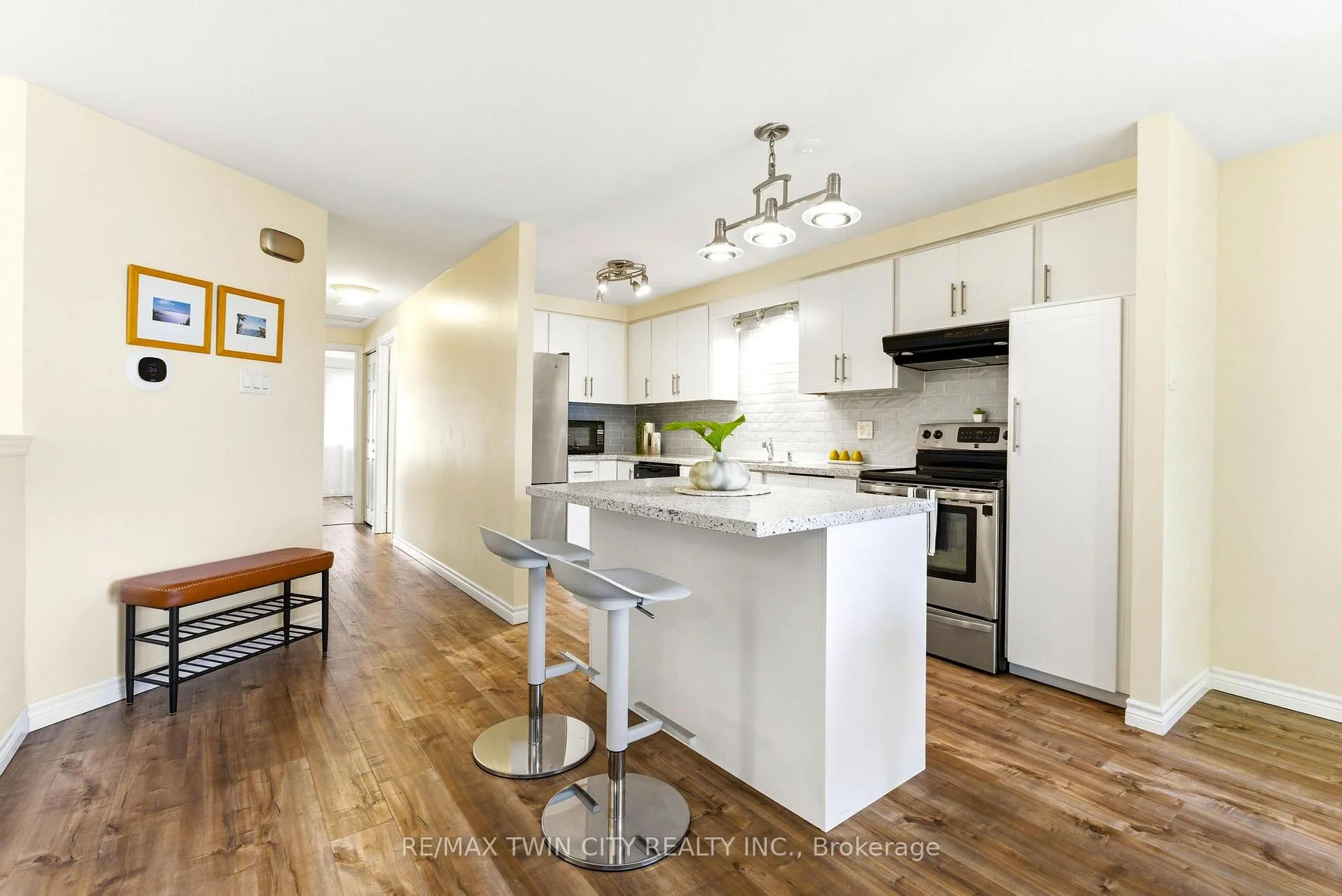 Photo 12 of 171 Herron Place, Waterloo — HOMEH