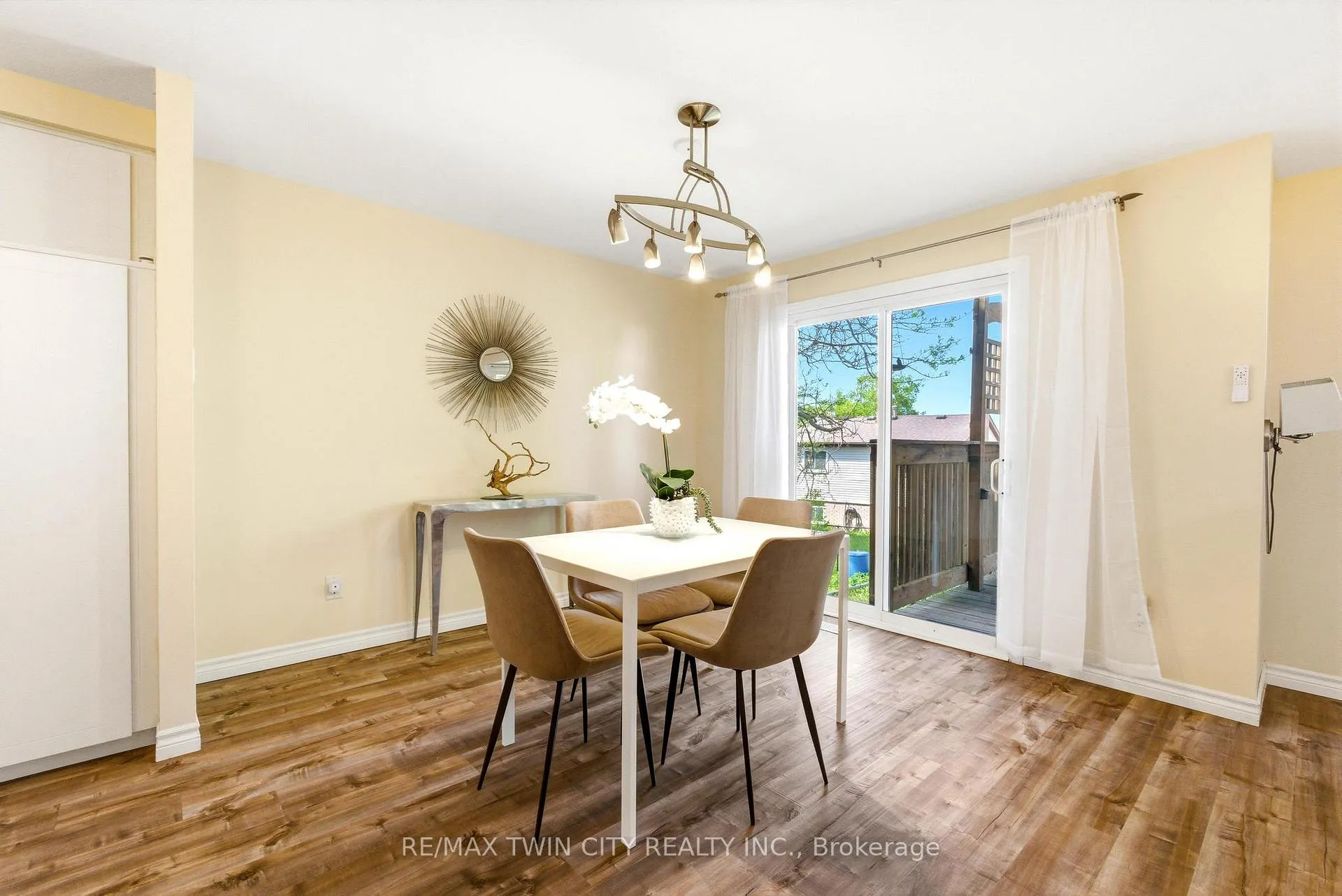 Photo 15 of 171 Herron Place, Waterloo — HOMEH