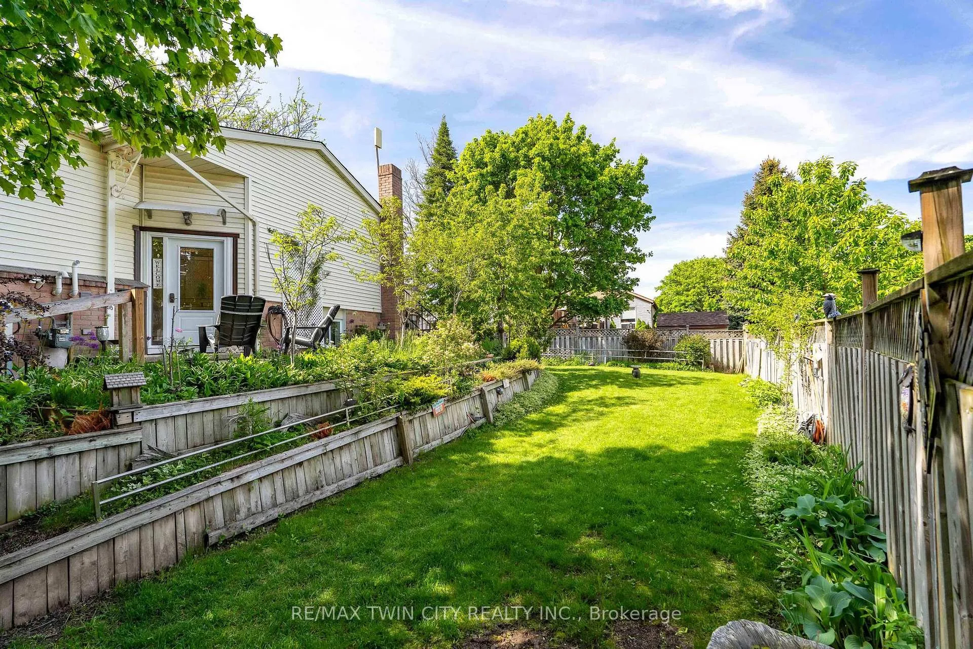 Photo 30 of 171 Herron Place, Waterloo — HOMEH