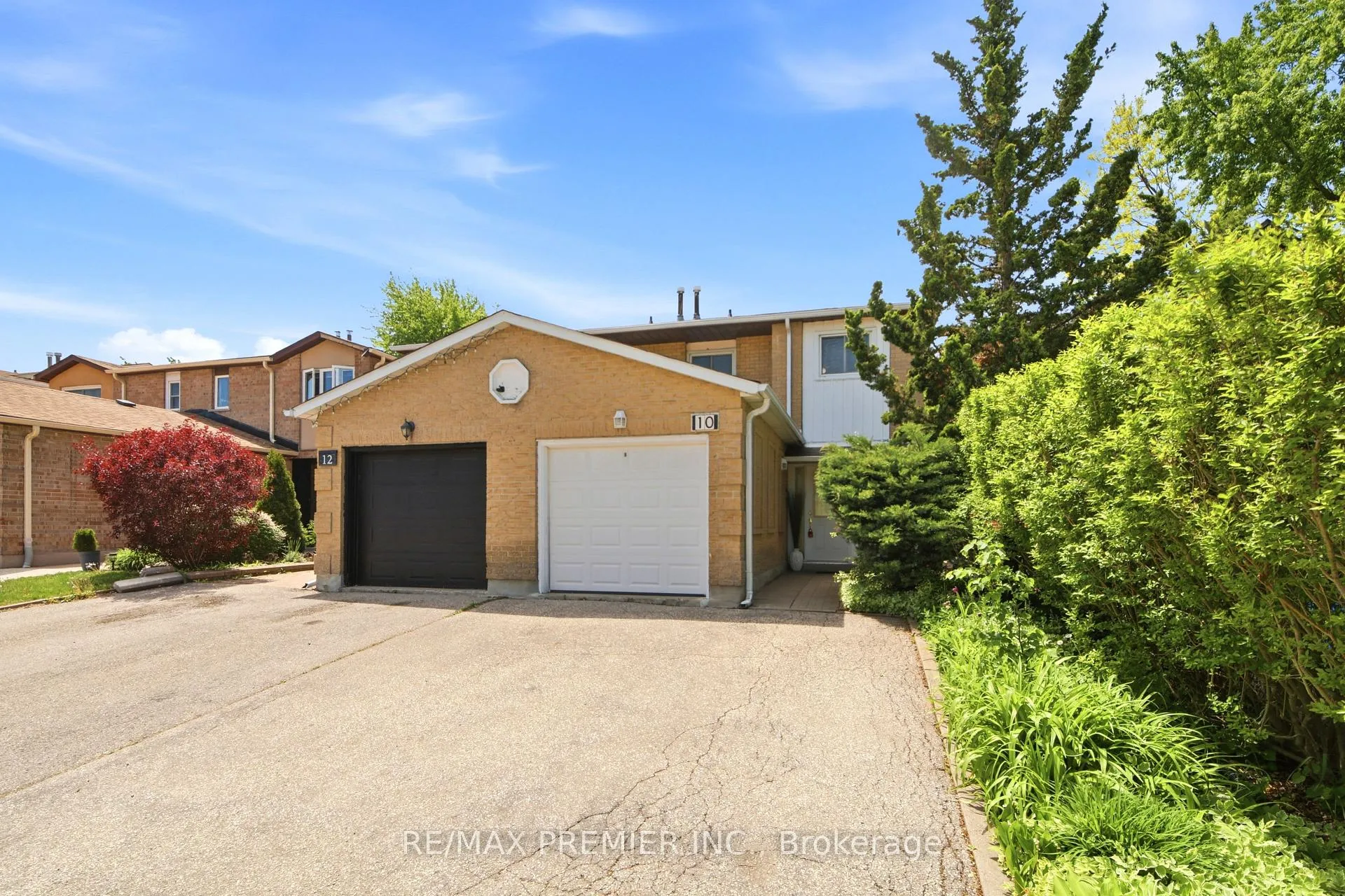 Photo 1 of 10 Ashcroft Court, Vaughan, East Woodbridge — HOMEH