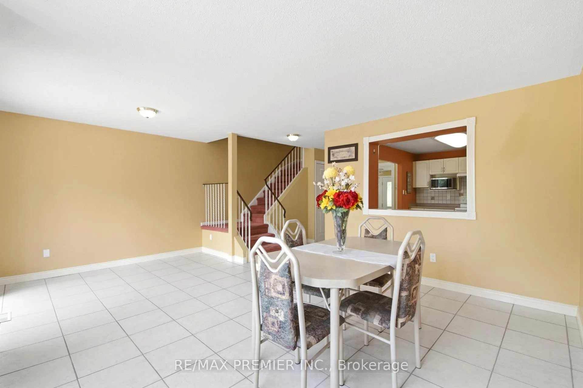 Photo 13 of 10 Ashcroft Court, Vaughan, East Woodbridge — HOMEH