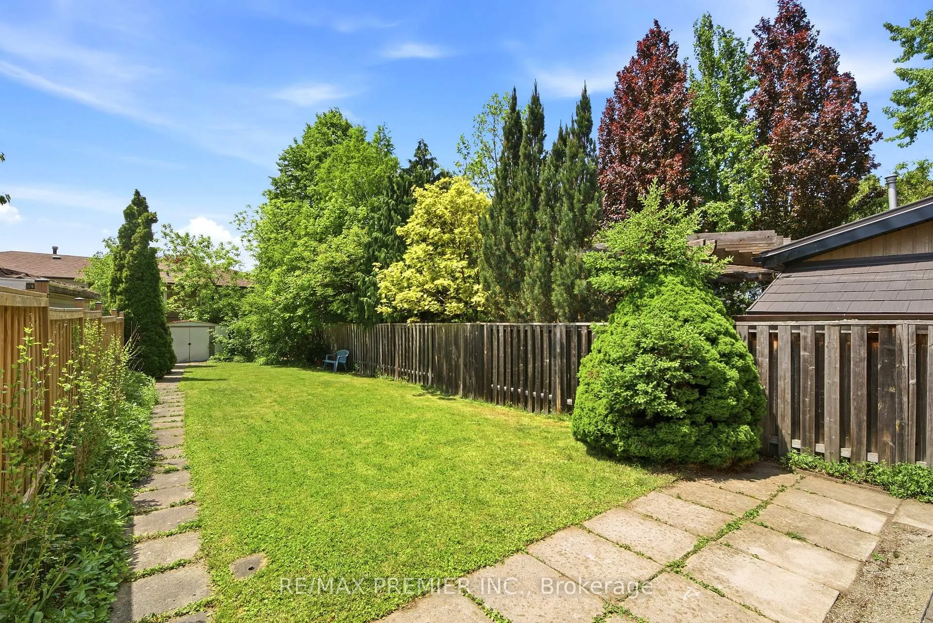 Photo 24 of 10 Ashcroft Court, Vaughan, East Woodbridge — HOMEH