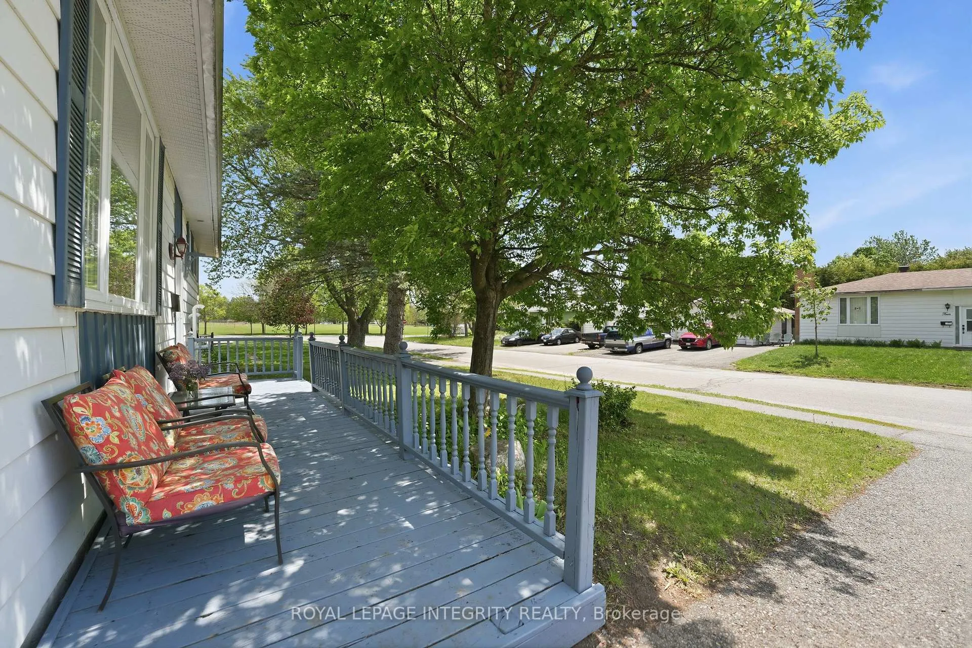 Photo 2 of 5 Sheldrake Drive, Ottawa, Kanata - Glencairn/Hazeldean — HOMEH