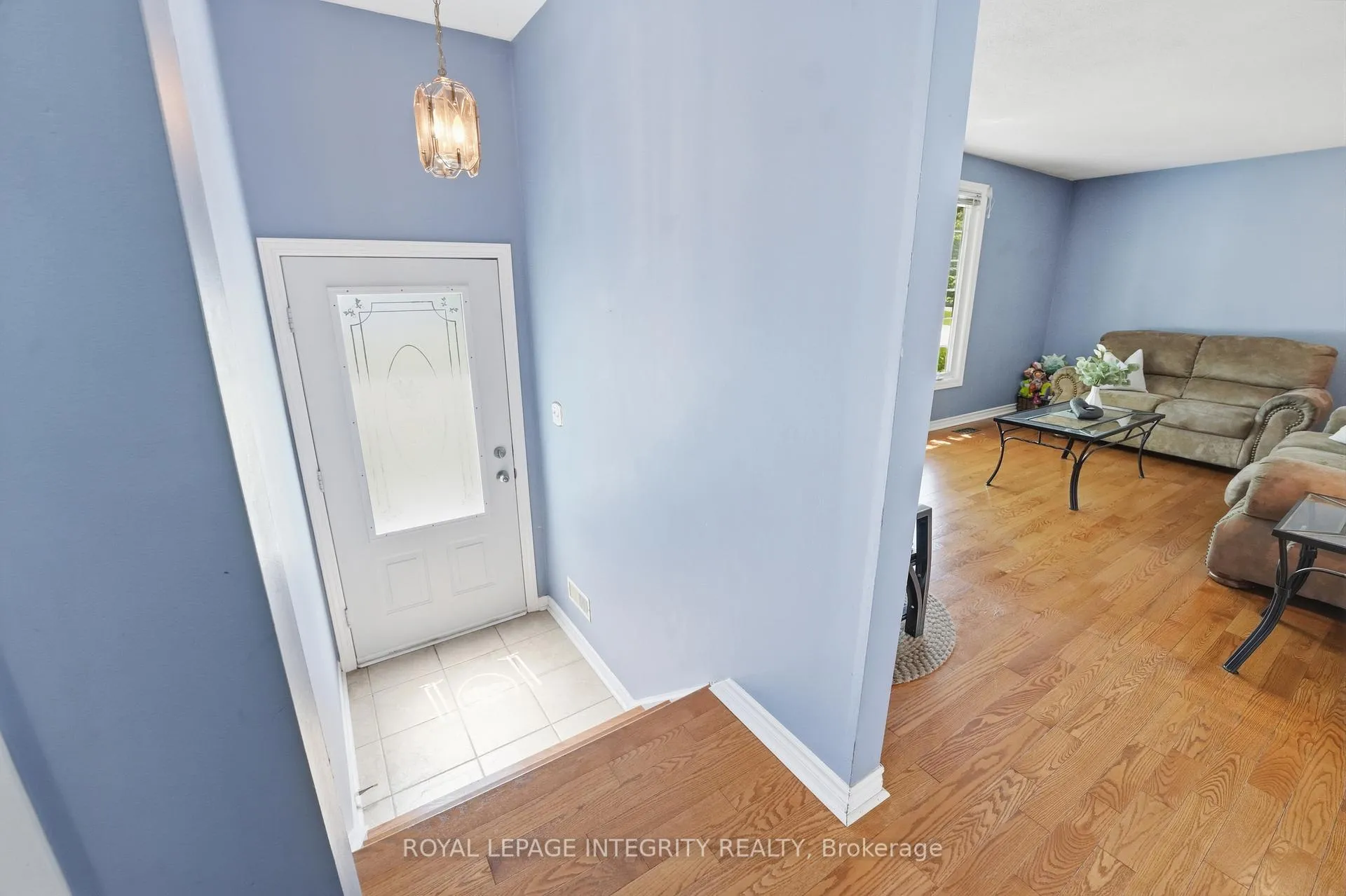 Photo 4 of 5 Sheldrake Drive, Ottawa, Kanata - Glencairn/Hazeldean — HOMEH