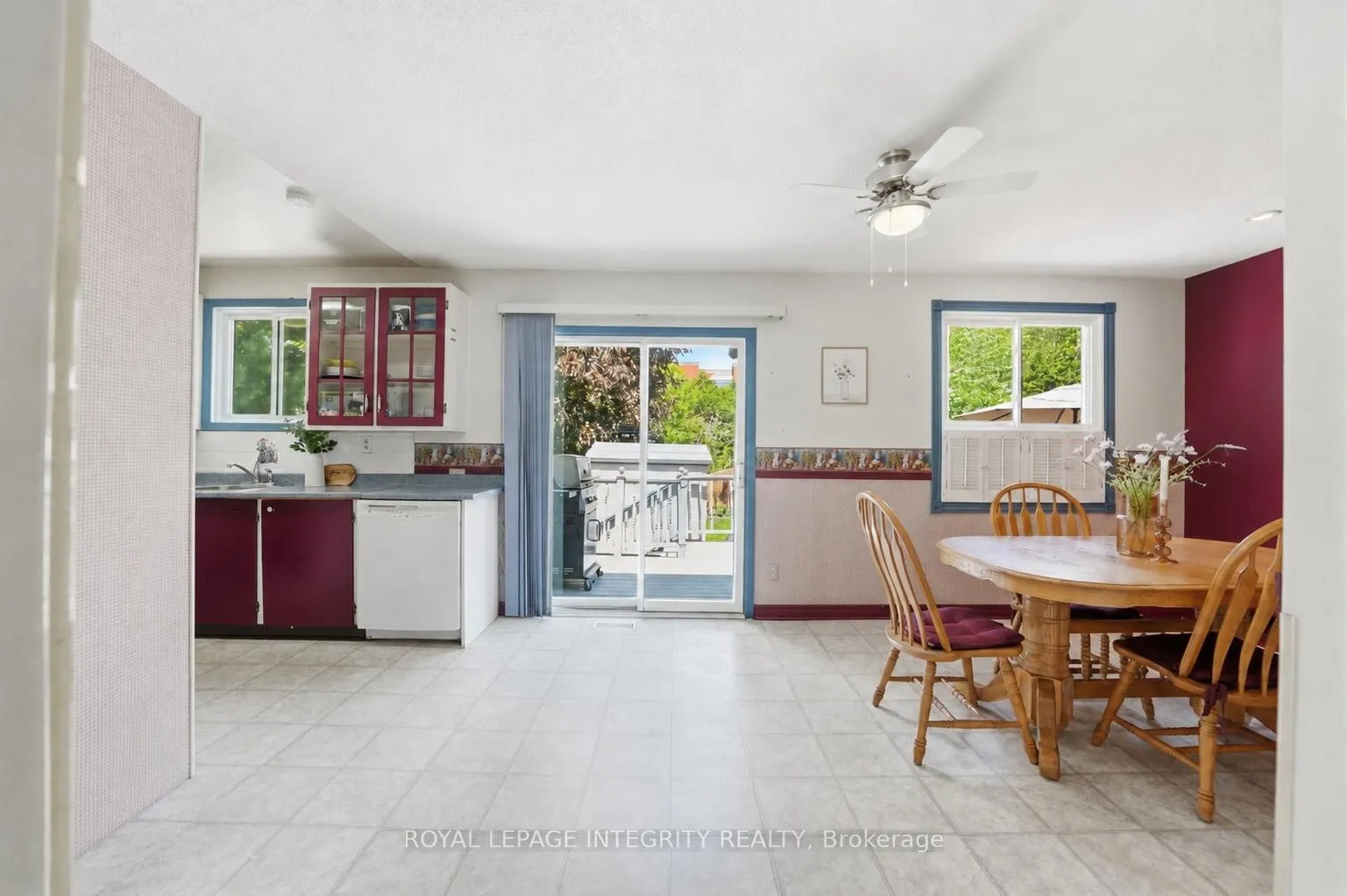 Photo 8 of 5 Sheldrake Drive, Ottawa, Kanata - Glencairn/Hazeldean — HOMEH