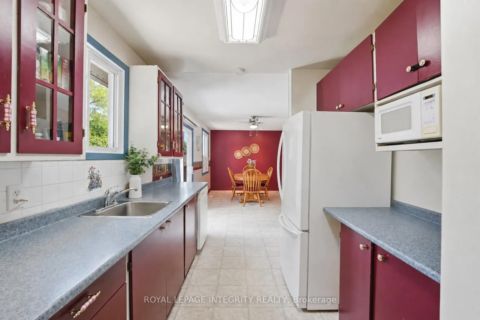 Photo 11 of 5 Sheldrake Drive, Ottawa, Kanata - Glencairn/Hazeldean — HOMEH