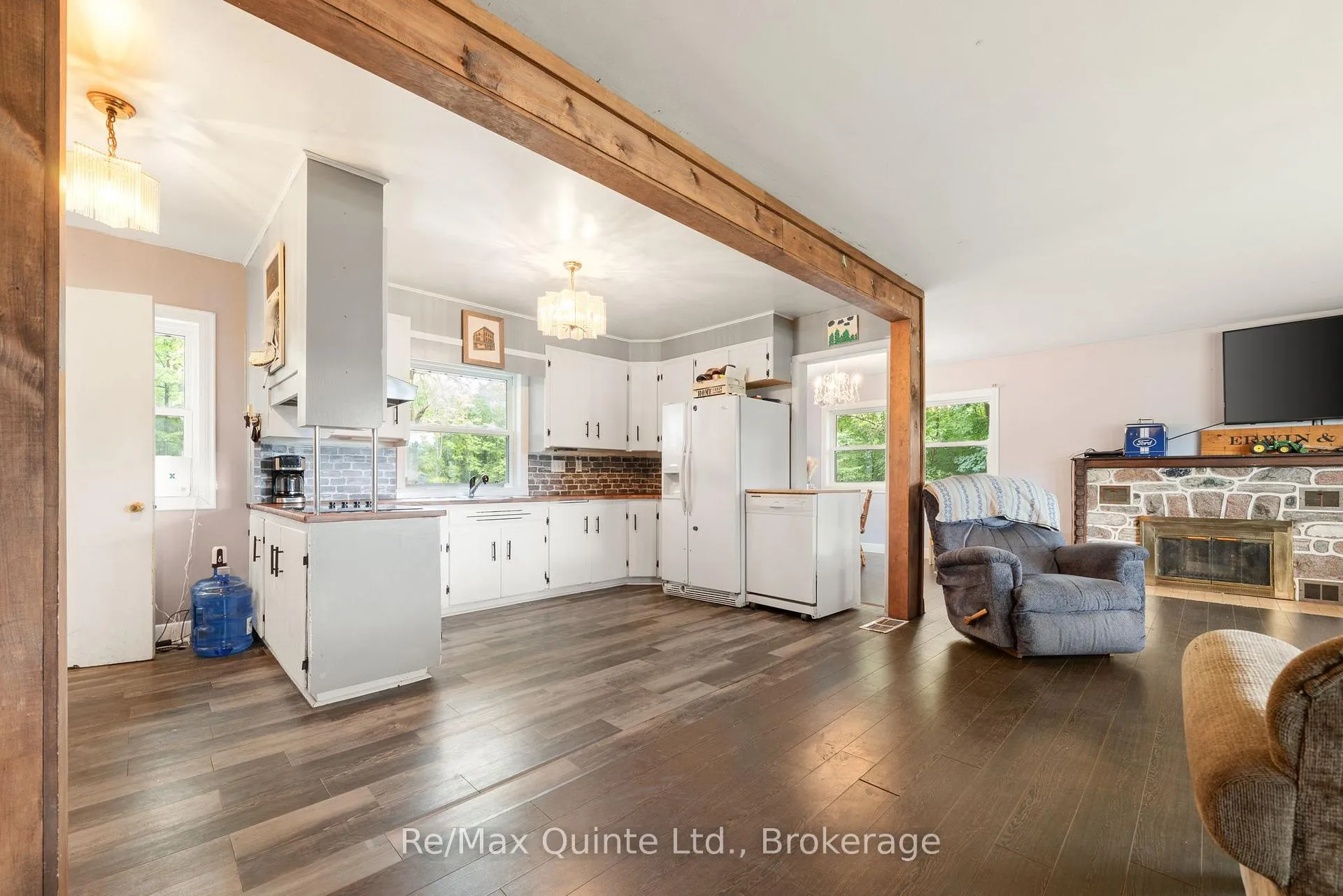 Photo 4 of 14184 Highway 62, Madoc — HOMEH