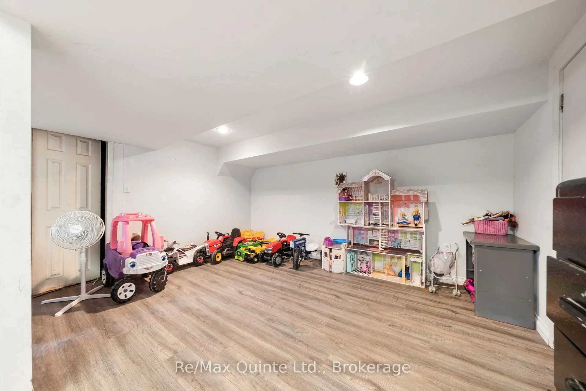 Photo 15 of 14184 Highway 62, Madoc — HOMEH