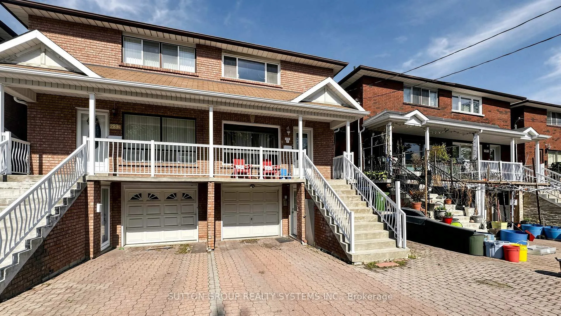 Front of 289D Bartlett Avenue