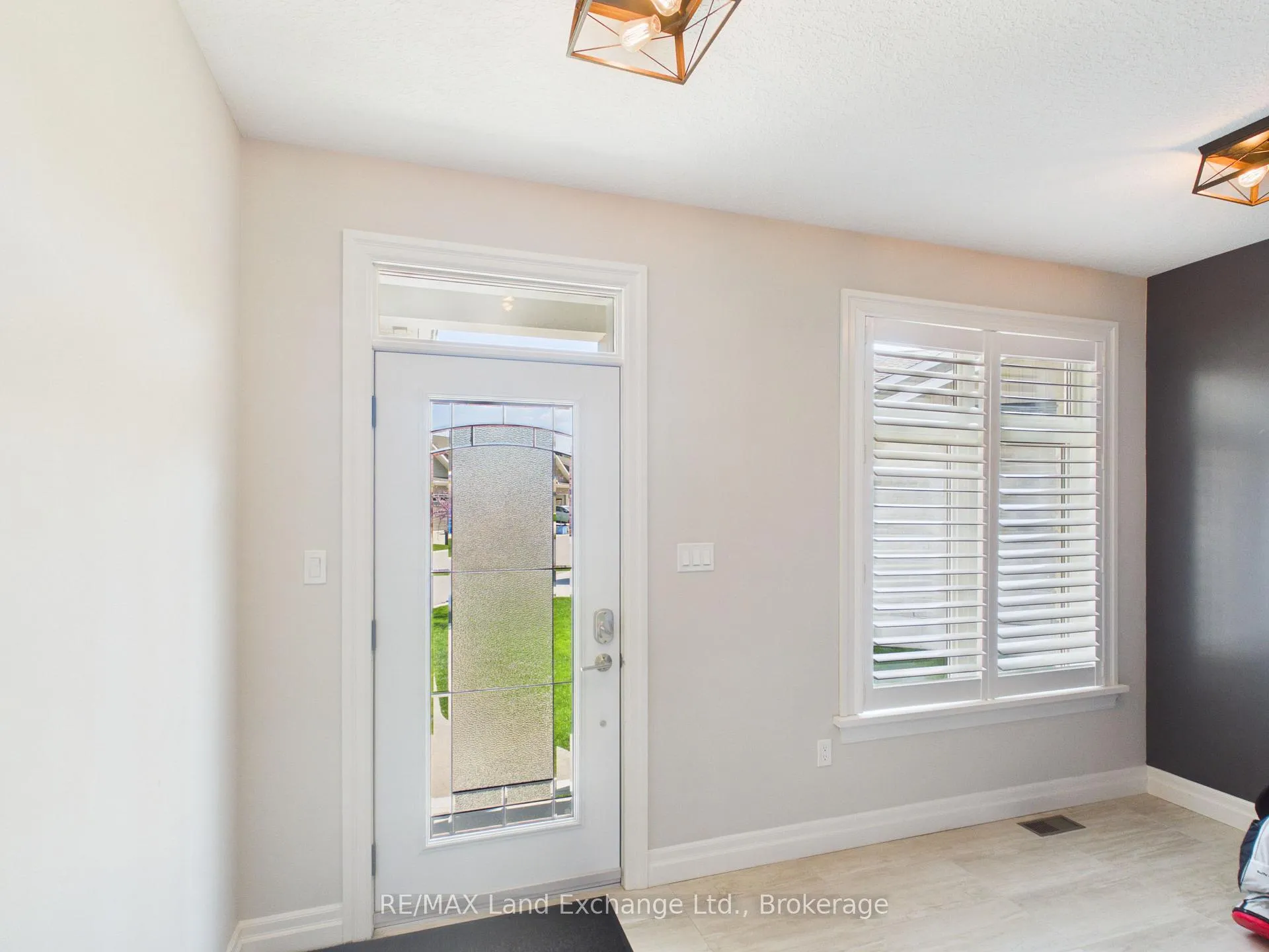 Photo 2 of Unit 11, 552 Durham Street, Kincardine — HOMEH