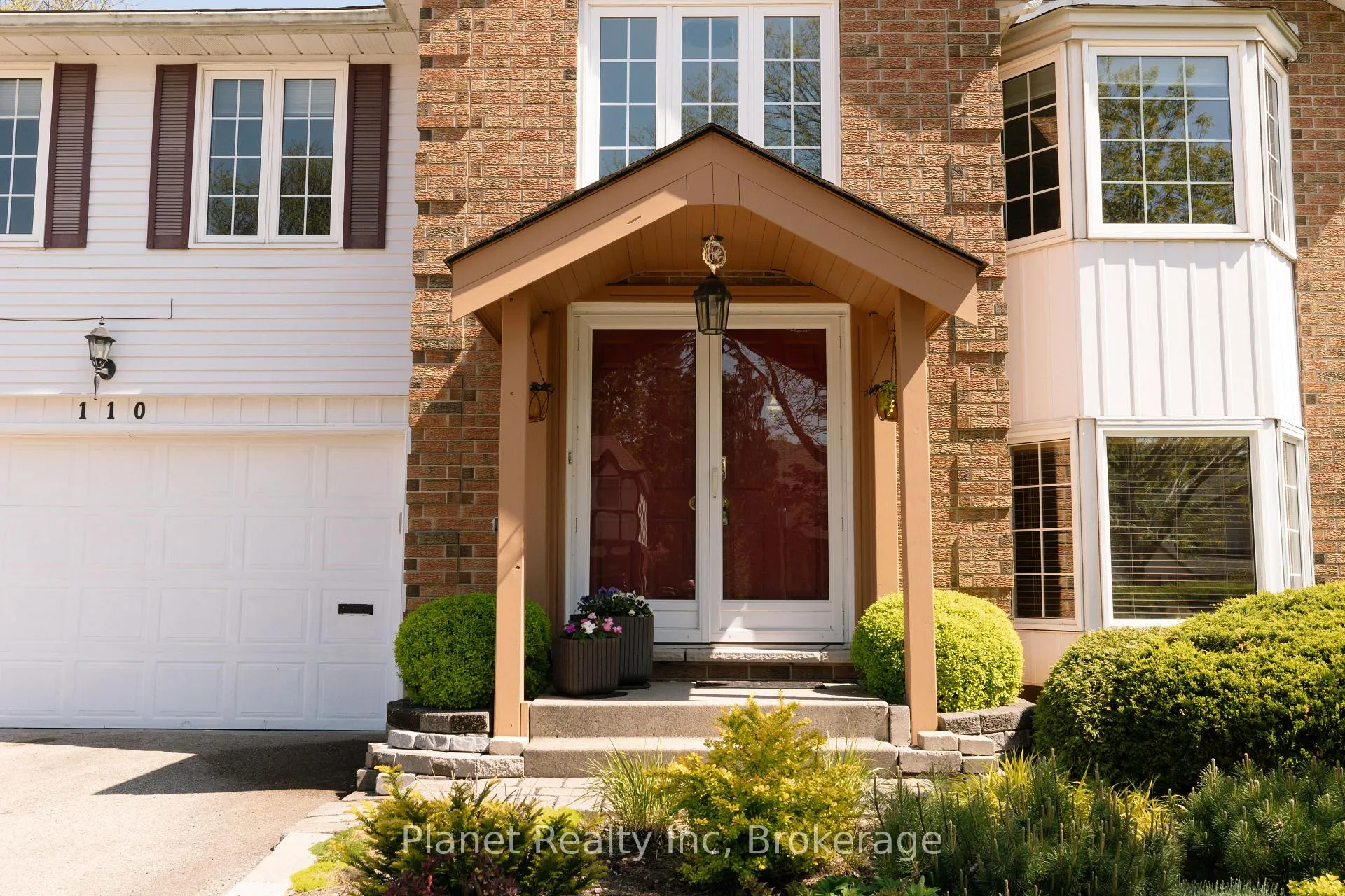 Photo 3 of 110 Woodborough Road, Guelph, Kortright West — HOMEH
