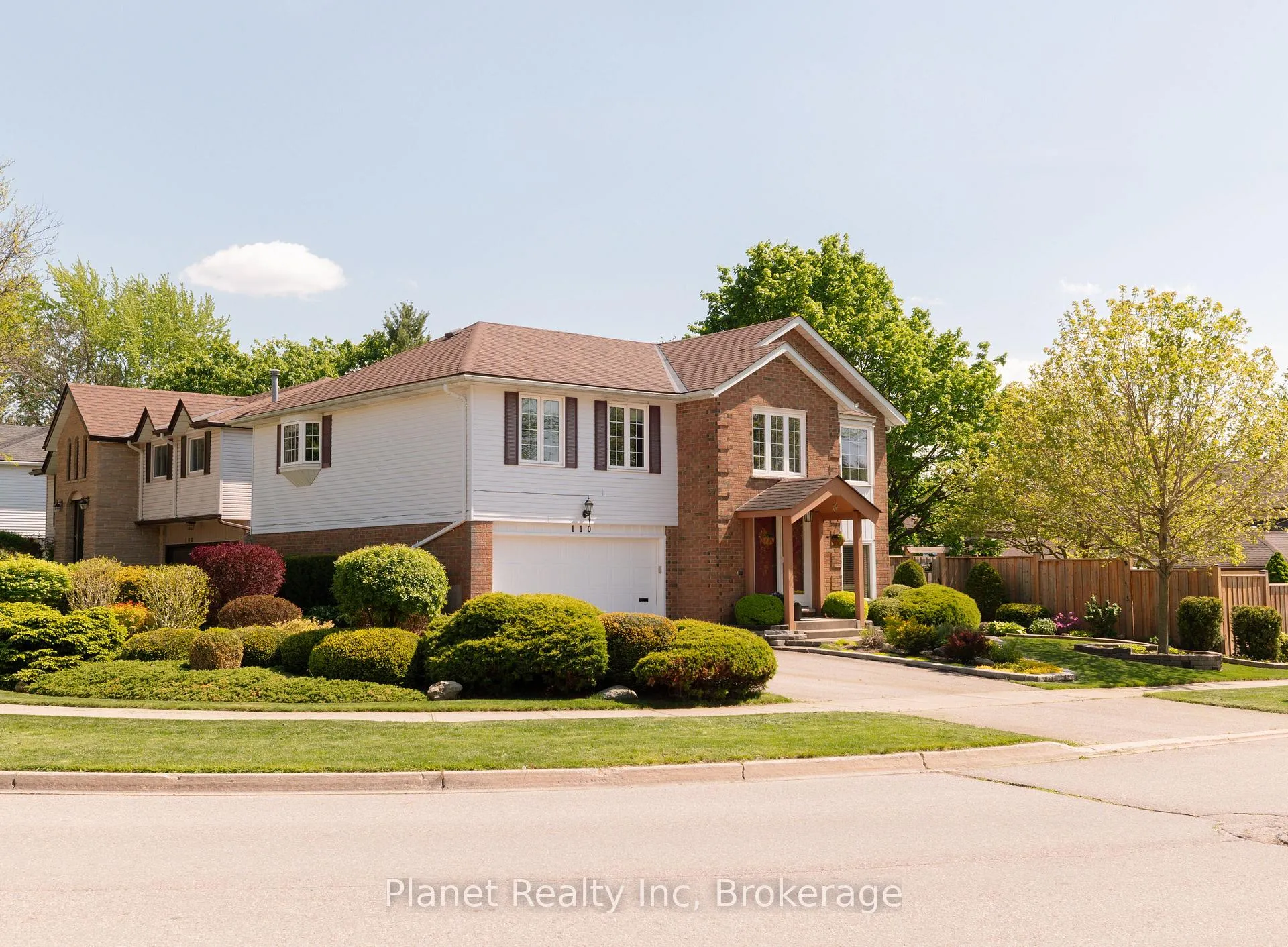 Photo 5 of 110 Woodborough Road, Guelph, Kortright West — HOMEH