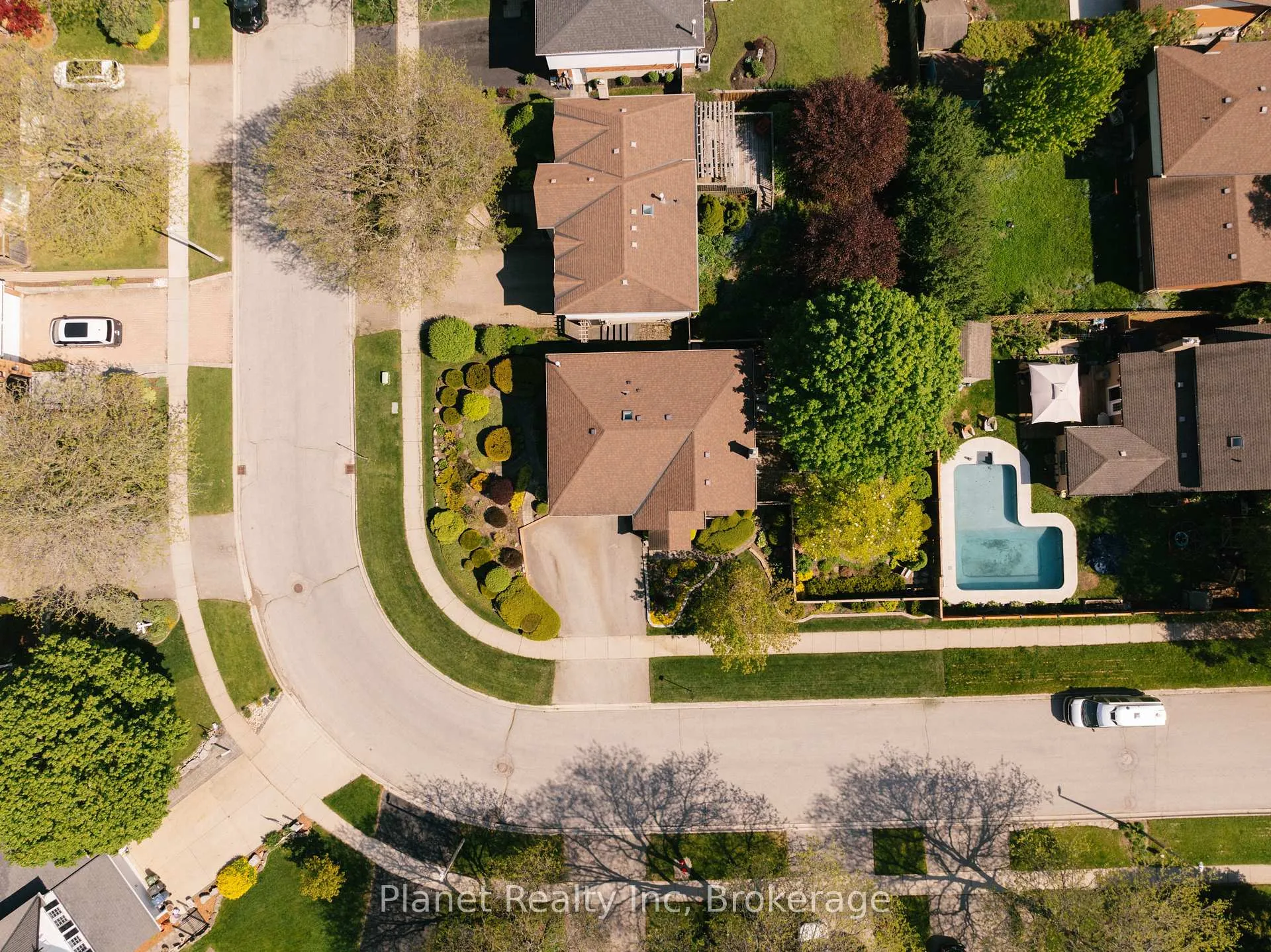Photo 9 of 110 Woodborough Road, Guelph, Kortright West — HOMEH