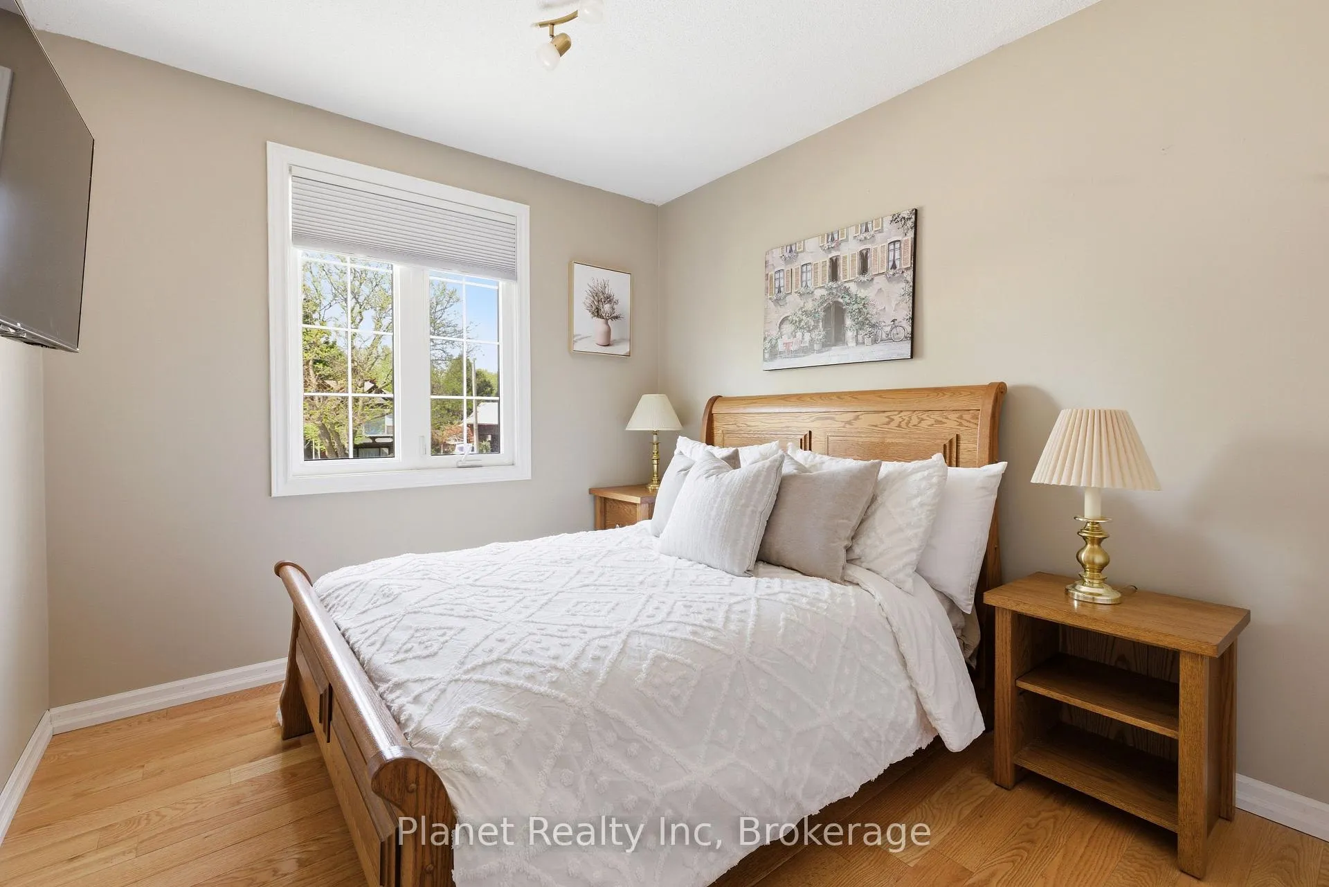 Photo 30 of 110 Woodborough Road, Guelph, Kortright West — HOMEH