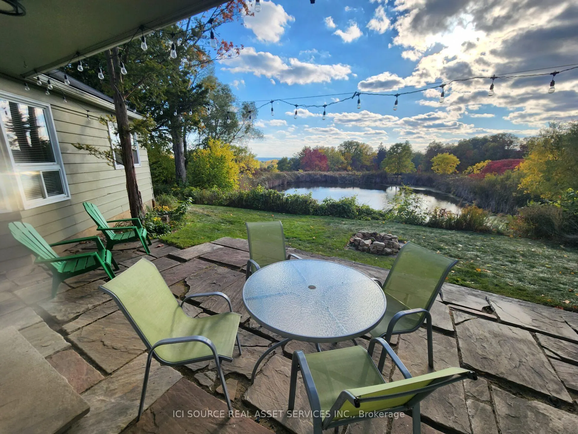 Photo 17 of 8 Renwood Place, Hamilton, Waterdown — HOMEH