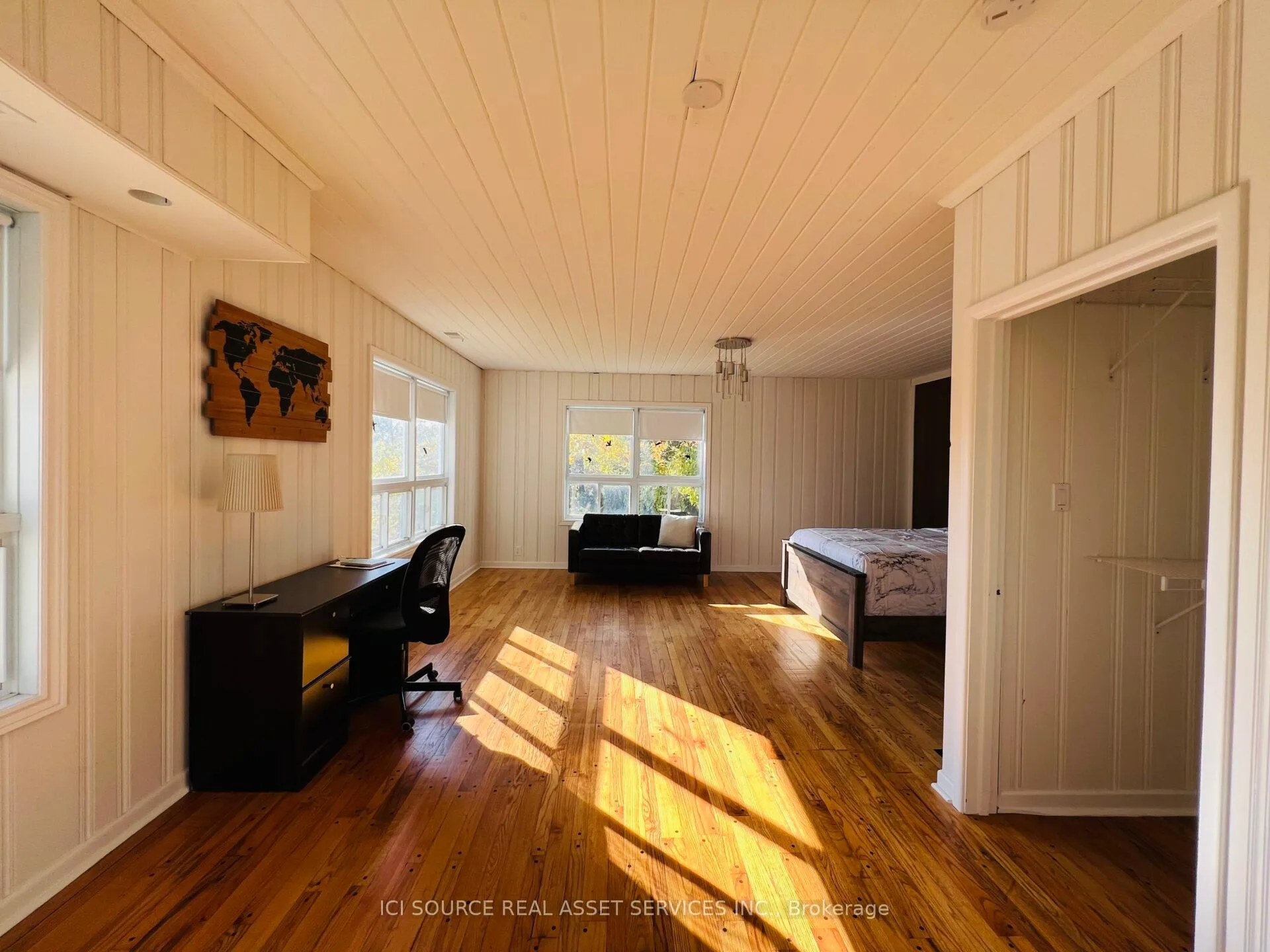 Photo 19 of 8 Renwood Place, Hamilton, Waterdown — HOMEH