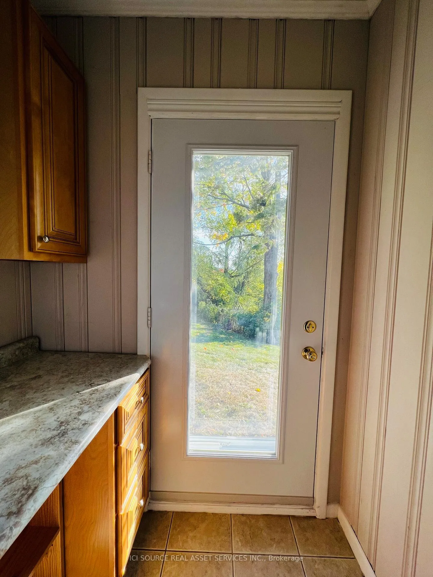 Photo 22 of 8 Renwood Place, Hamilton, Waterdown — HOMEH