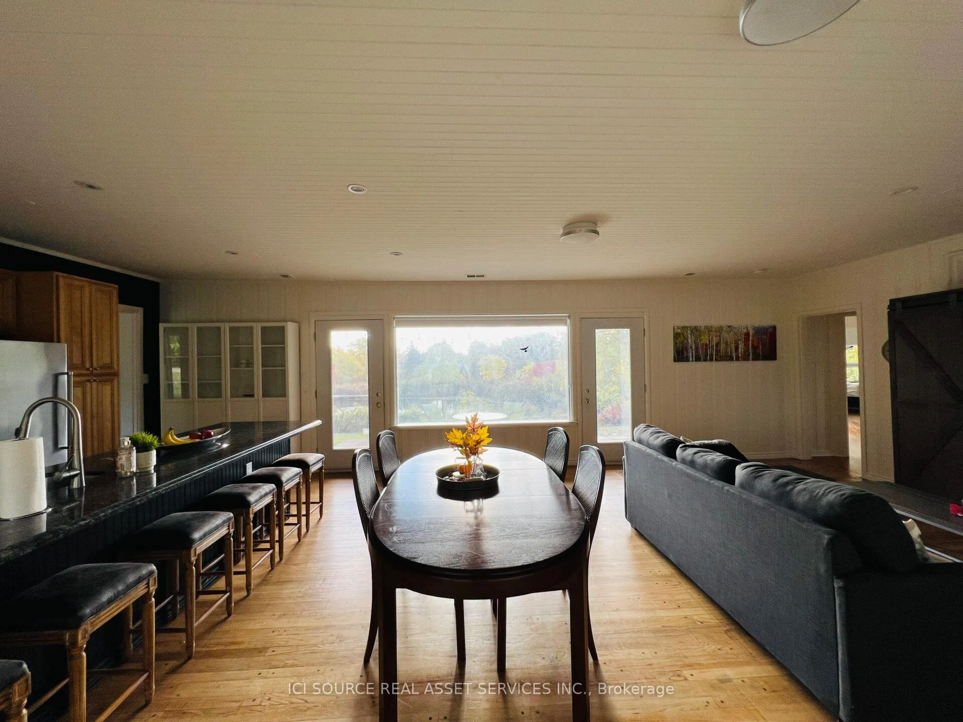 Photo 24 of 8 Renwood Place, Hamilton, Waterdown — HOMEH