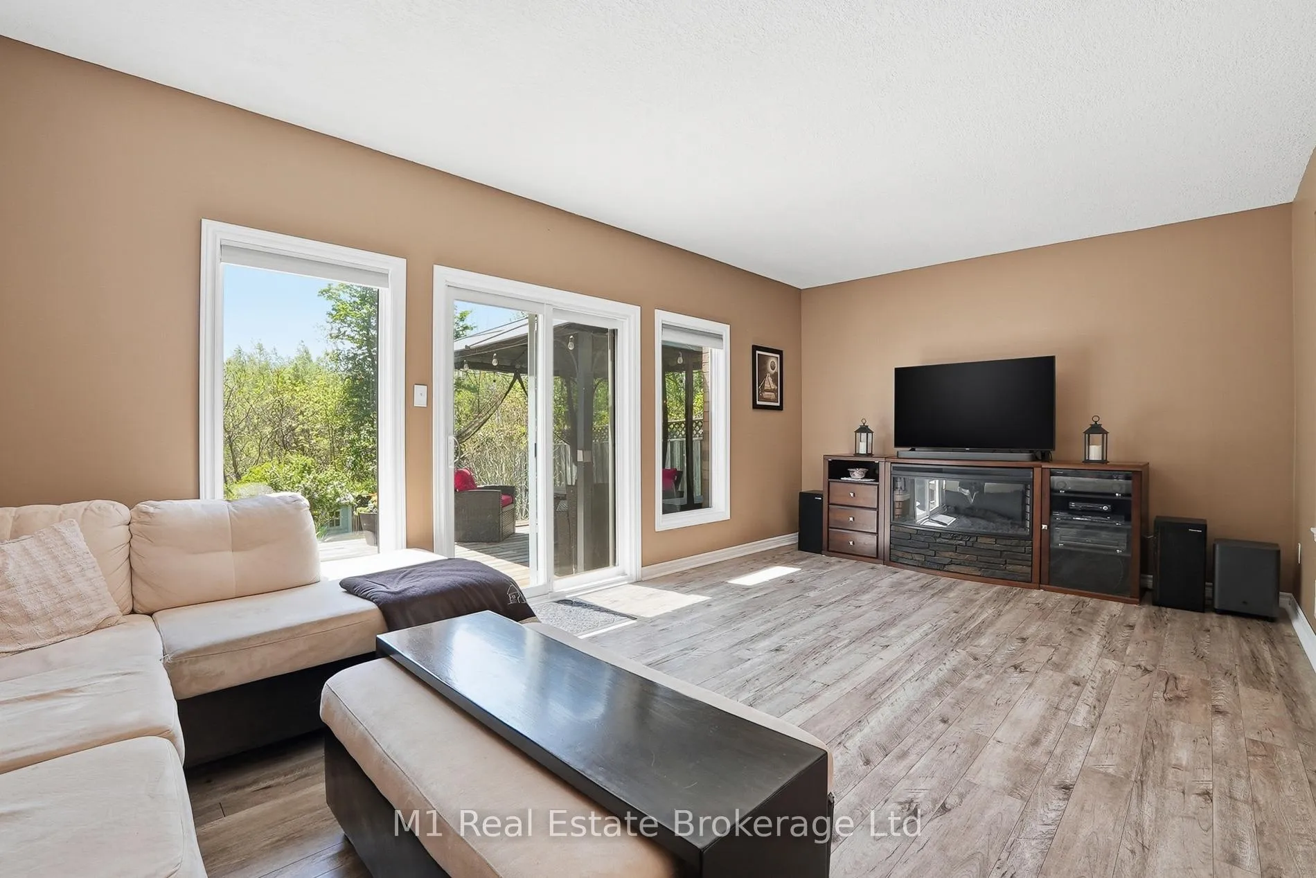 Photo 12 of 99 Teal Drive, Guelph, Kortright Hills — HOMEH