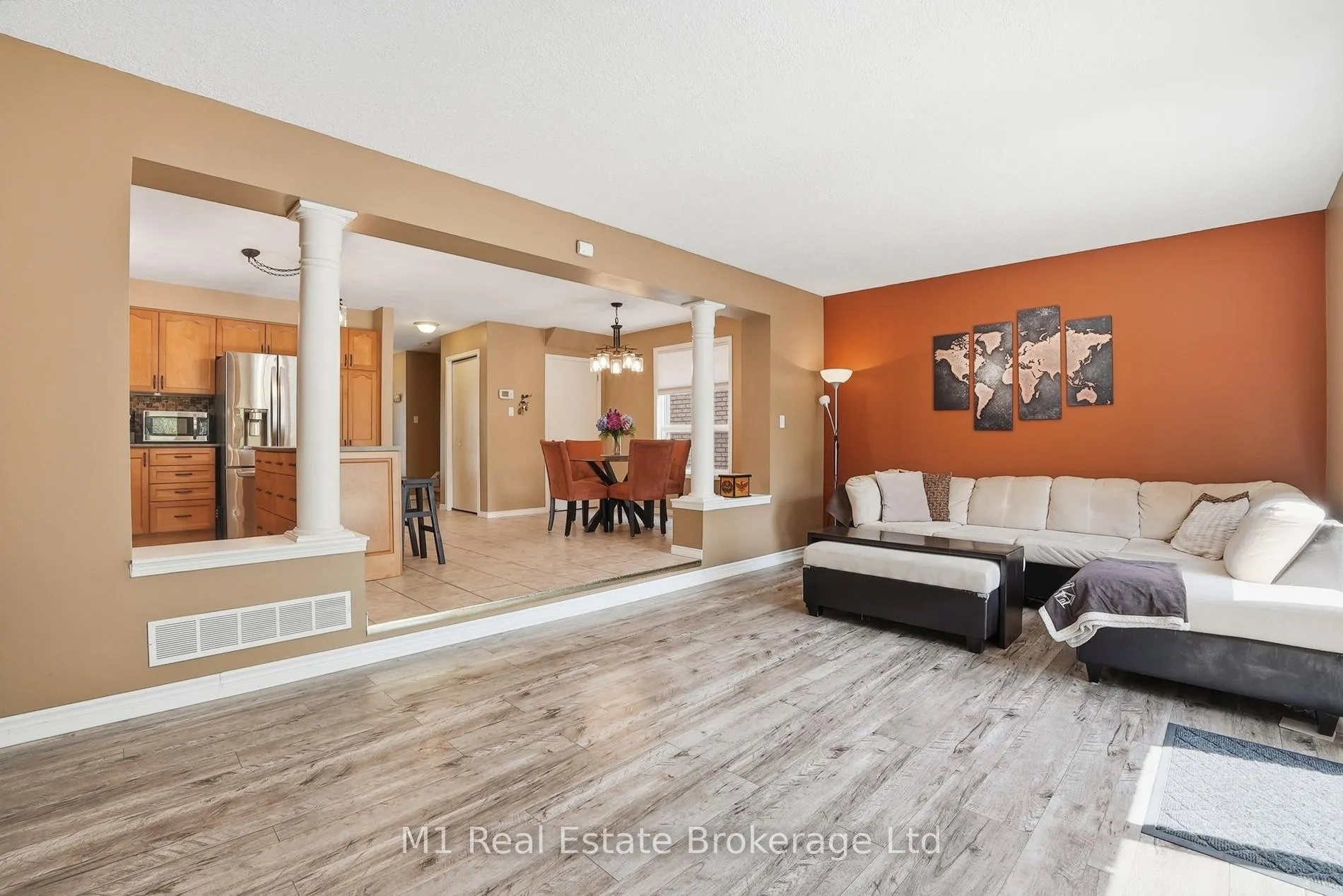 Photo 13 of 99 Teal Drive, Guelph, Kortright Hills — HOMEH