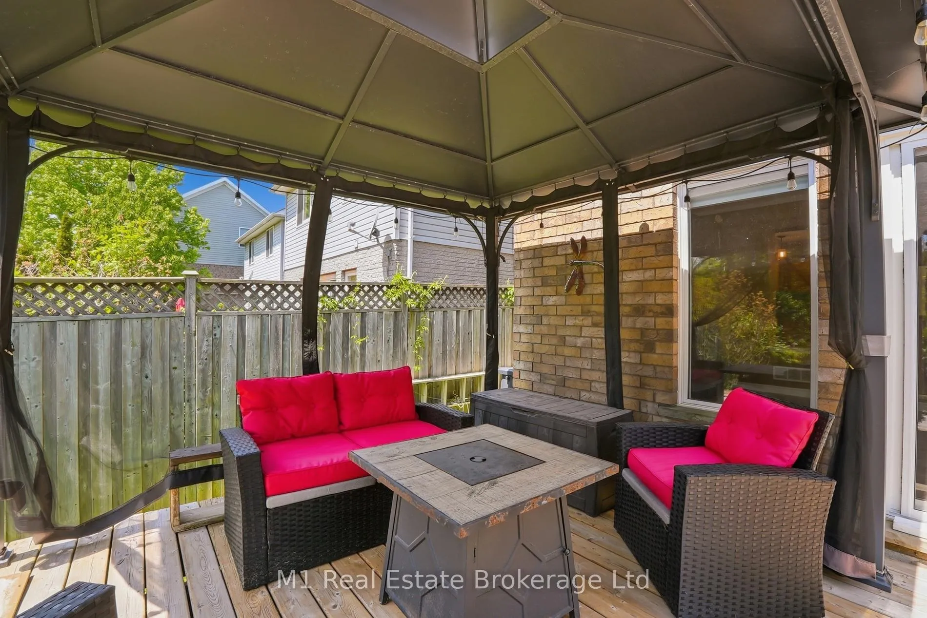 Photo 40 of 99 Teal Drive, Guelph, Kortright Hills — HOMEH