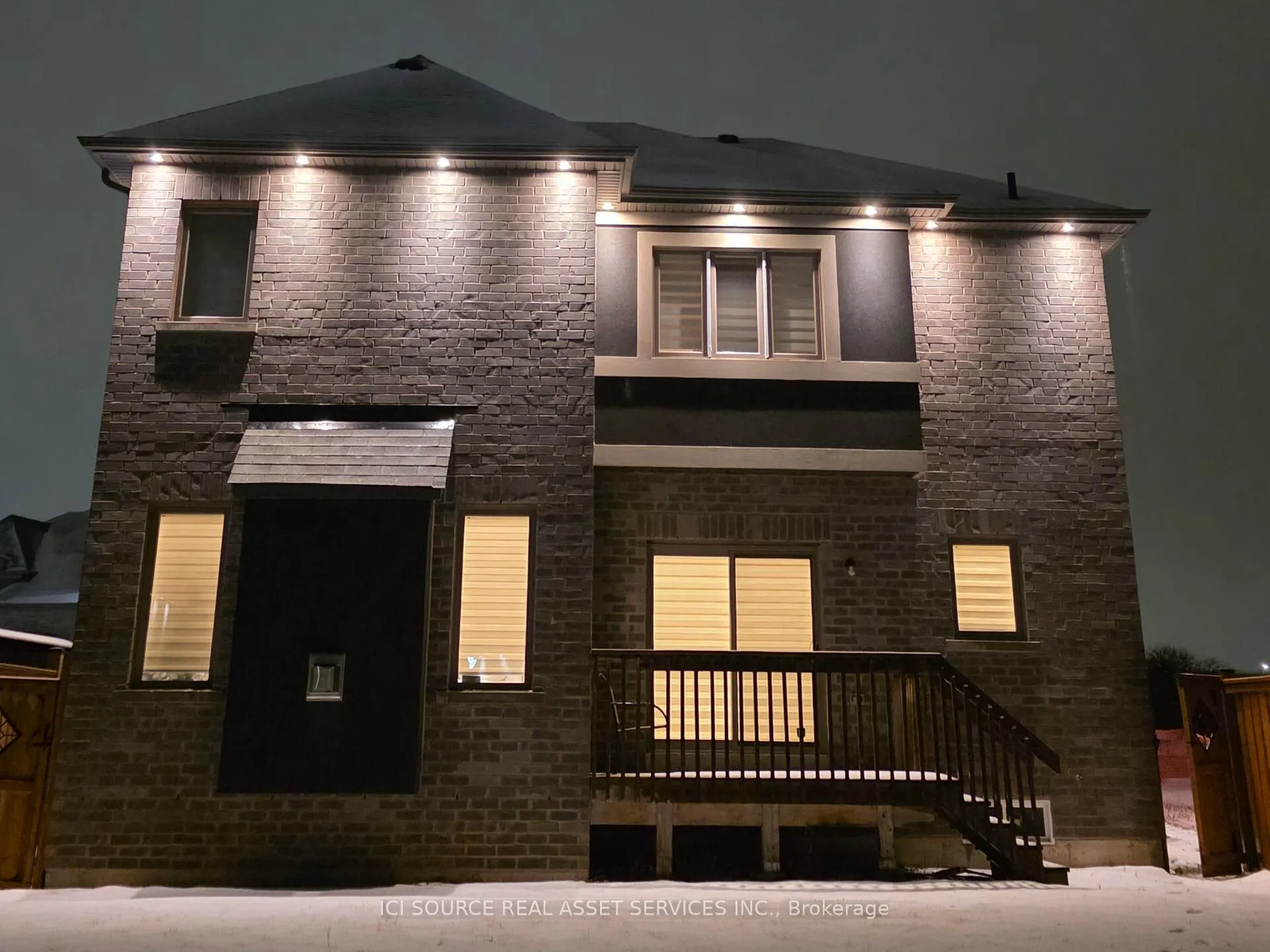 Photo 3 of 14 Boundary Creek Path, Brampton, Bram West — HOMEH