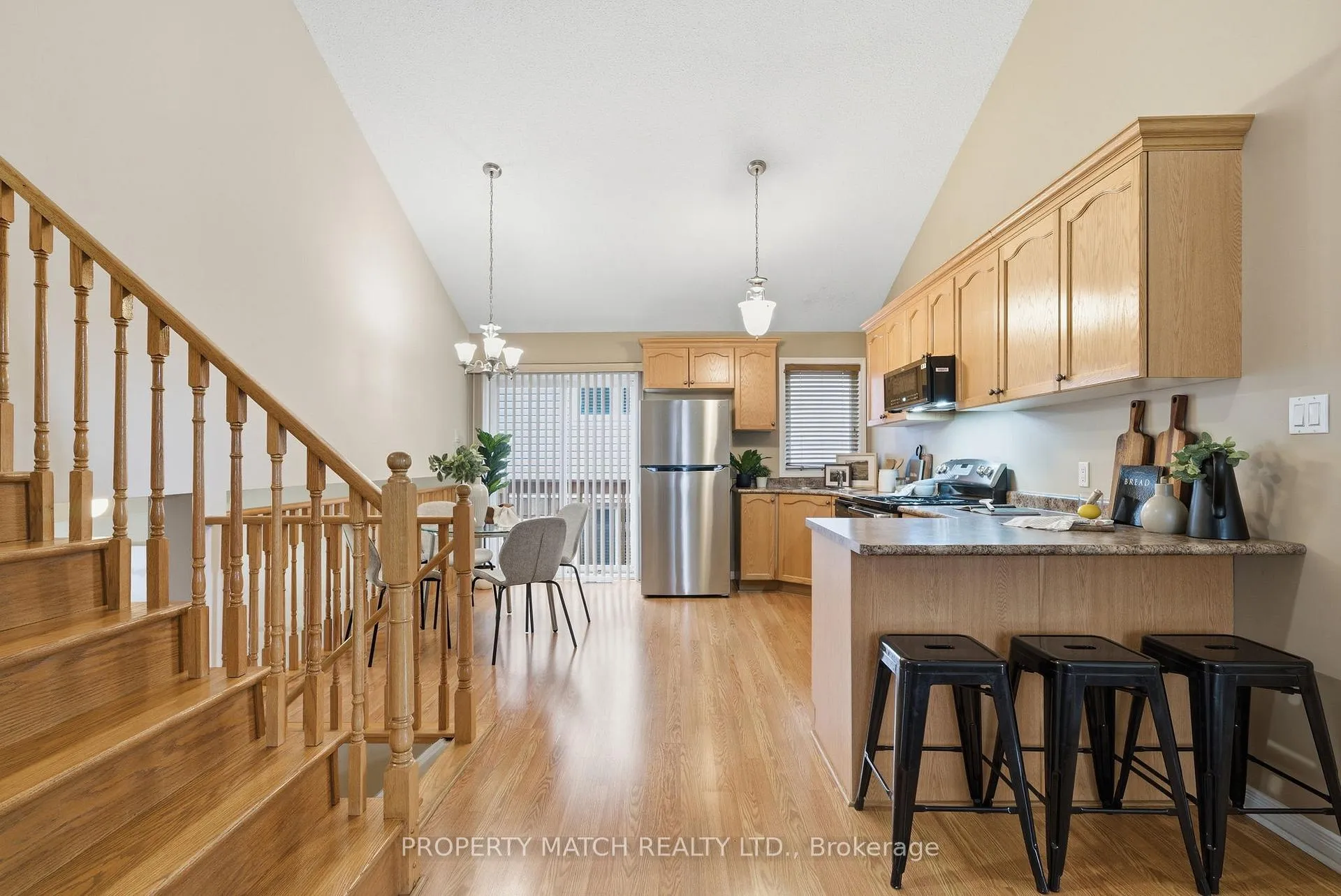 Photo 11 of 680 Ormond Drive, Oshawa, Samac — HOMEH