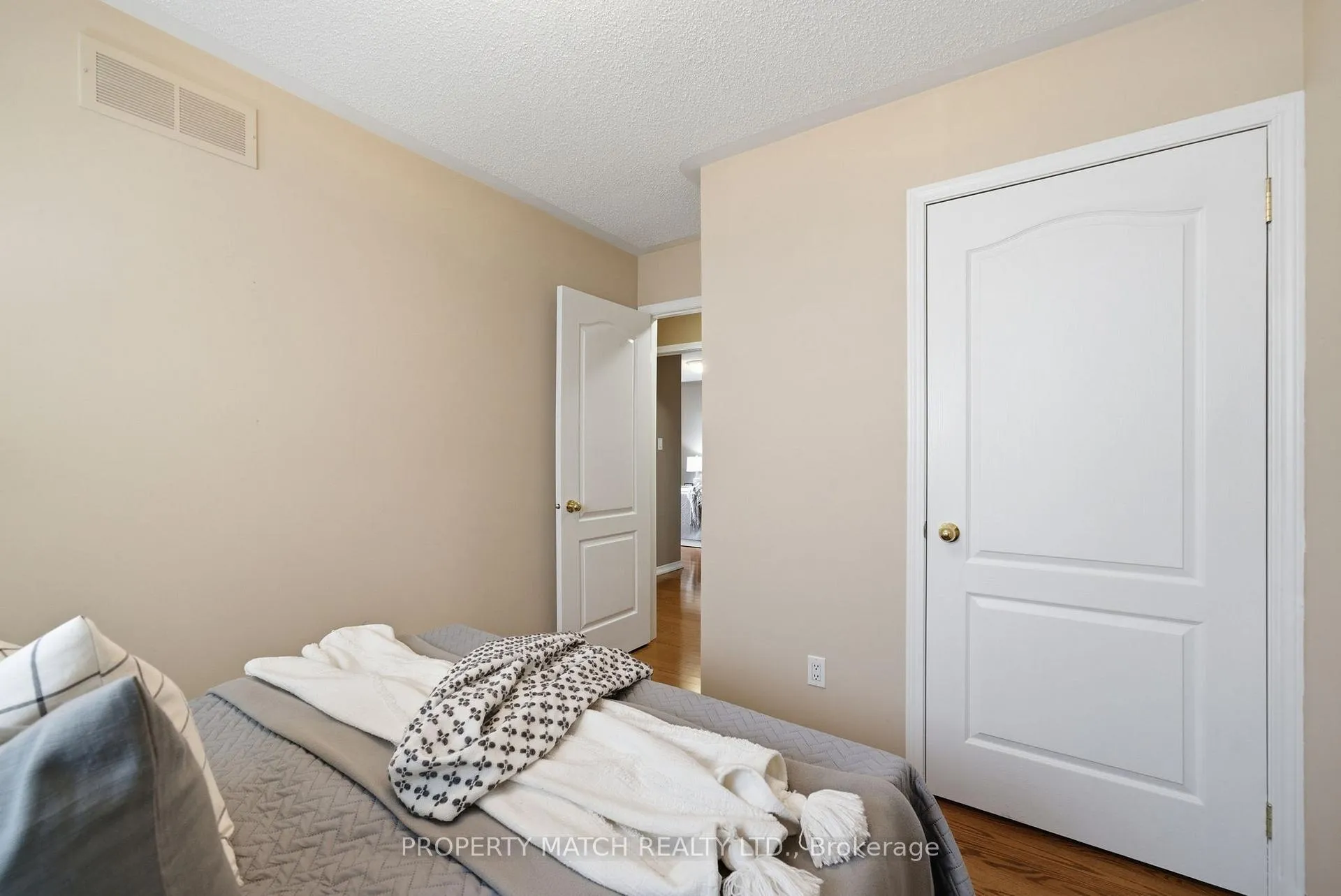 Photo 24 of 680 Ormond Drive, Oshawa, Samac — HOMEH
