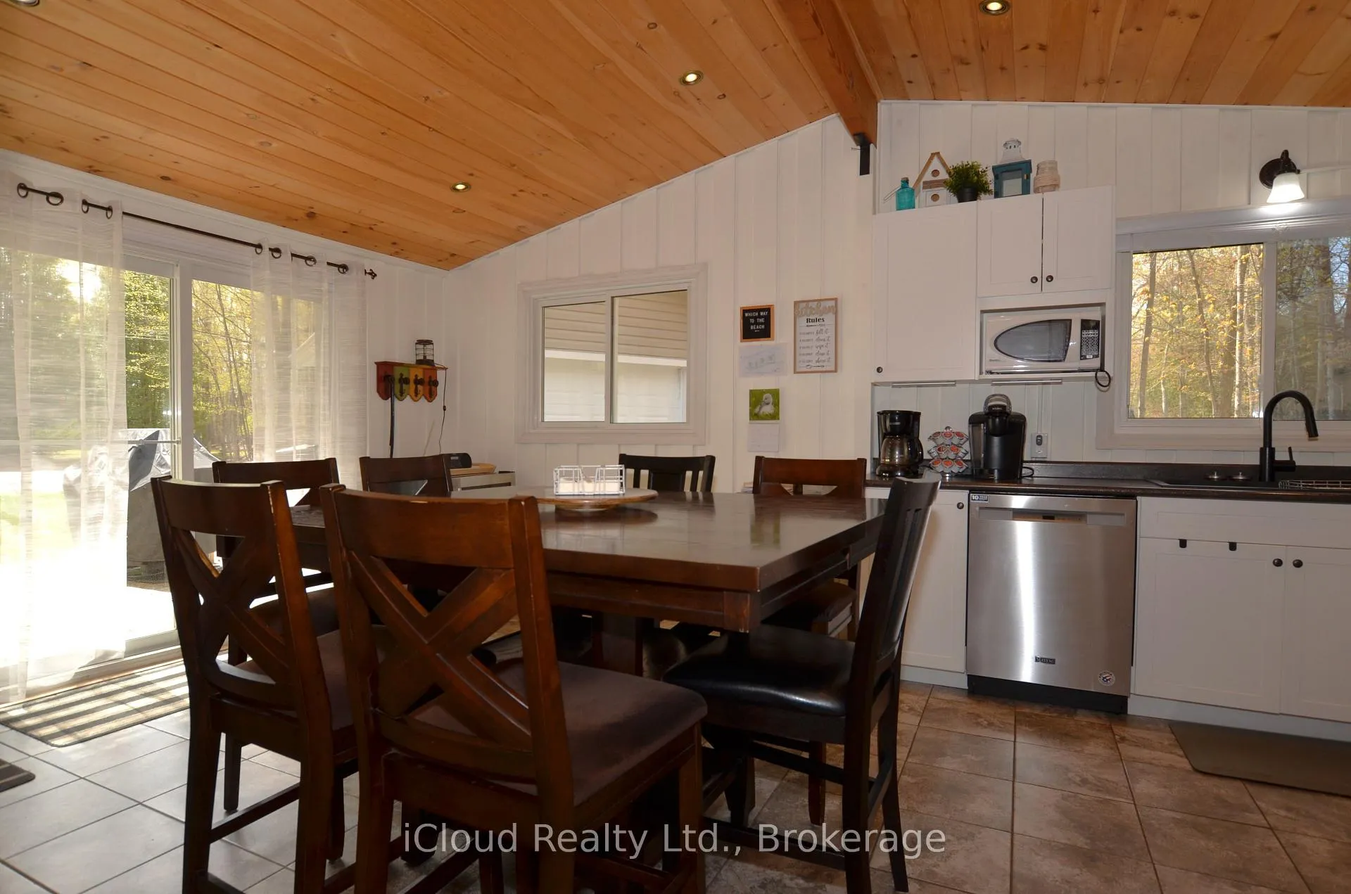Photo 9 of 20 Roberval Circle, Tiny, Rural Tiny — HOMEH