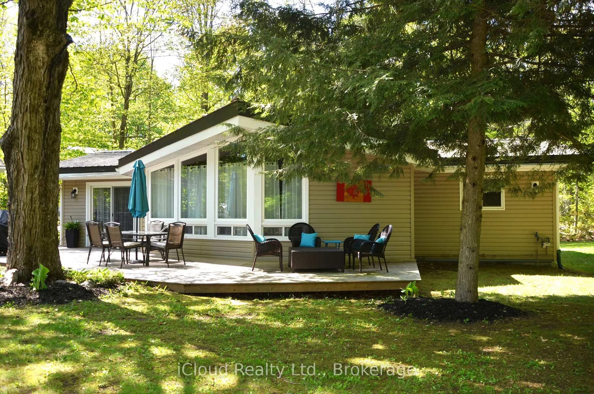 Photo 33 of 20 Roberval Circle, Tiny, Rural Tiny — HOMEH