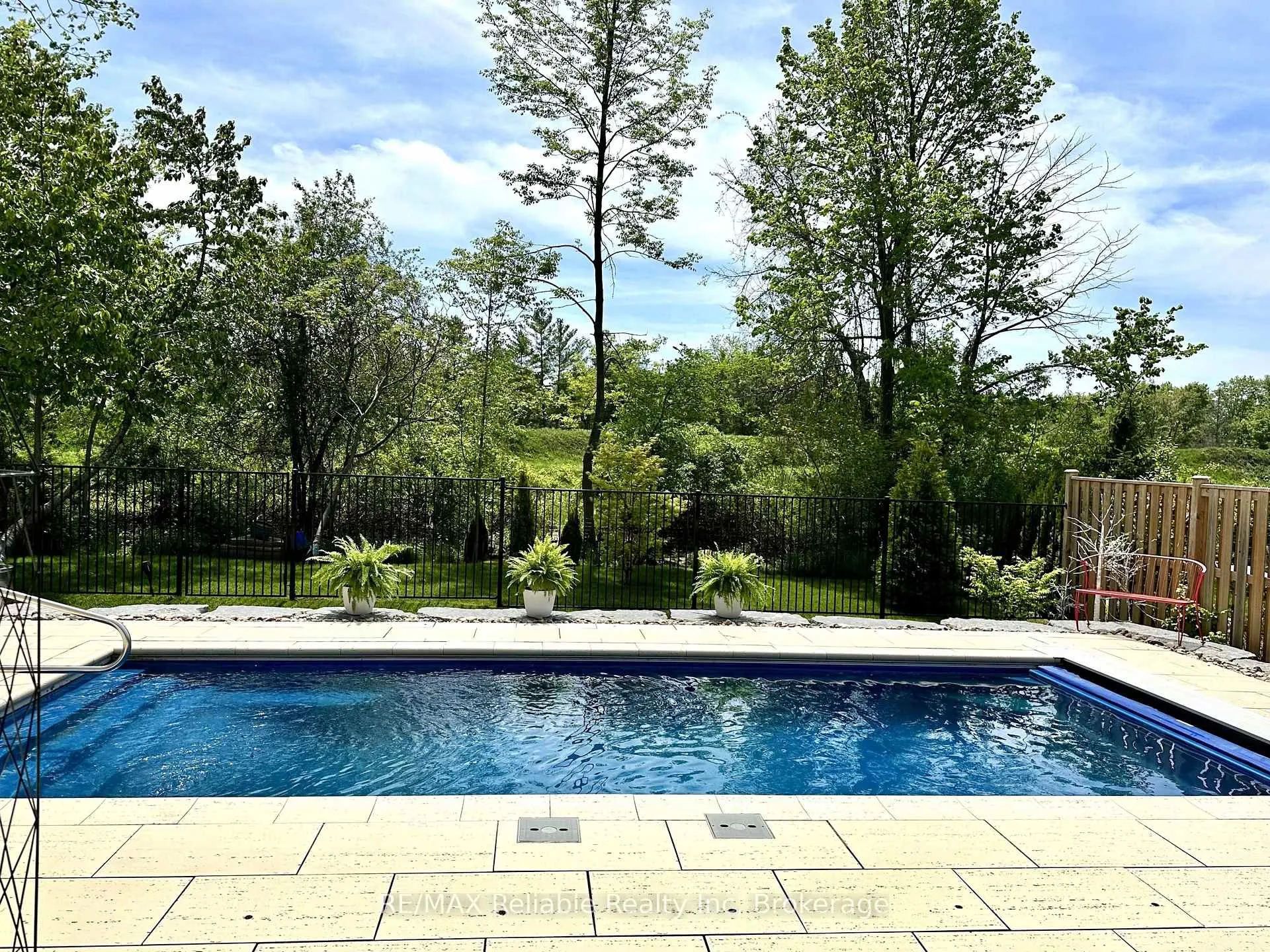 Photo 34 of 14 Thimbleweed Drive, Bluewater, Bayfield — HOMEH